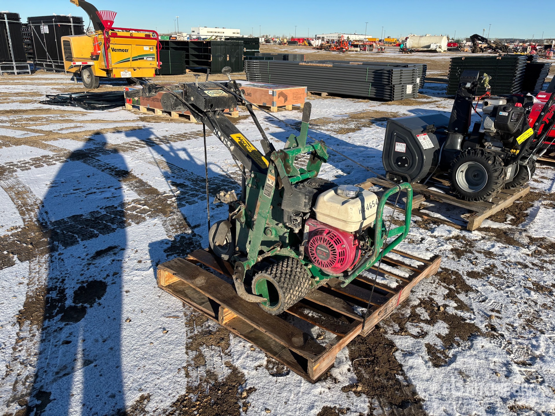 General Appearance with Bild, Ecke vorne rechts