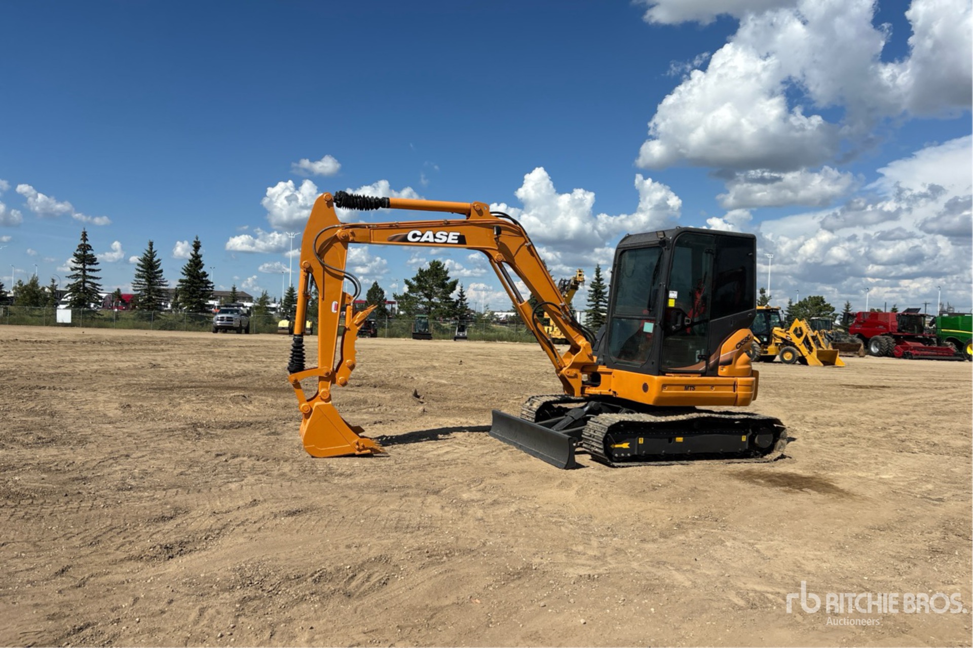 General Appearance with Foto, angolo anteriore sinistro