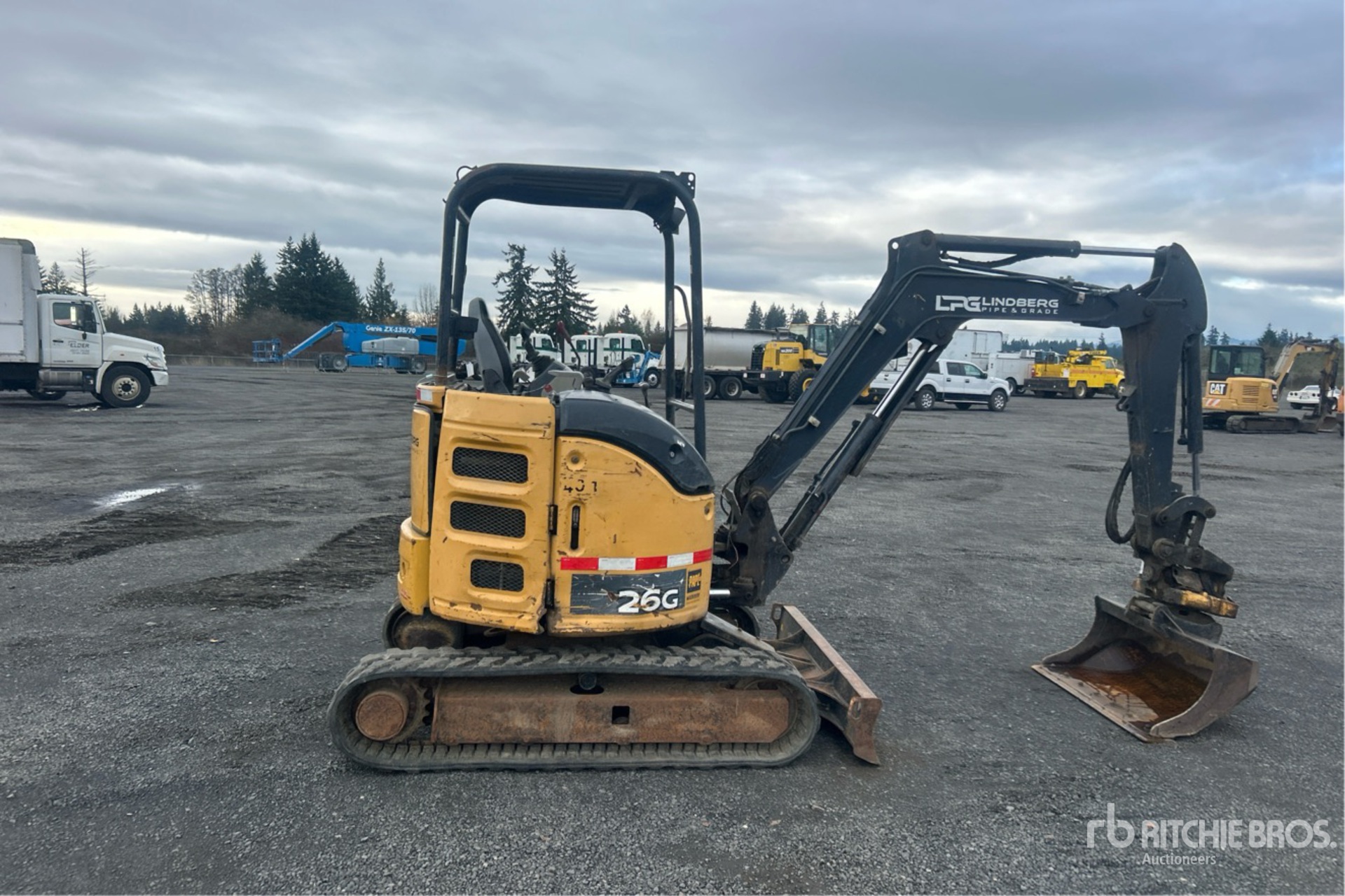 General Appearance with Picture, Right Rear Corner