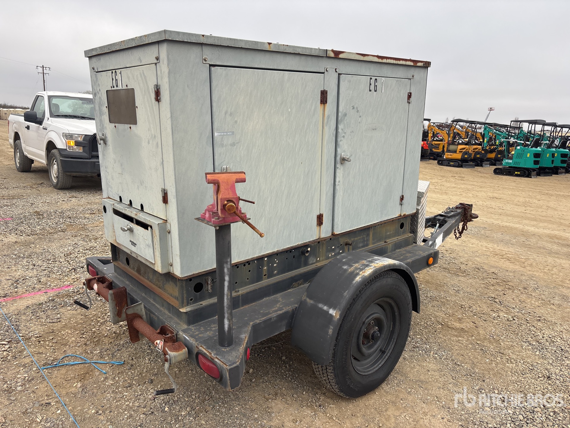 General Appearance with Picture, Right Rear Corner