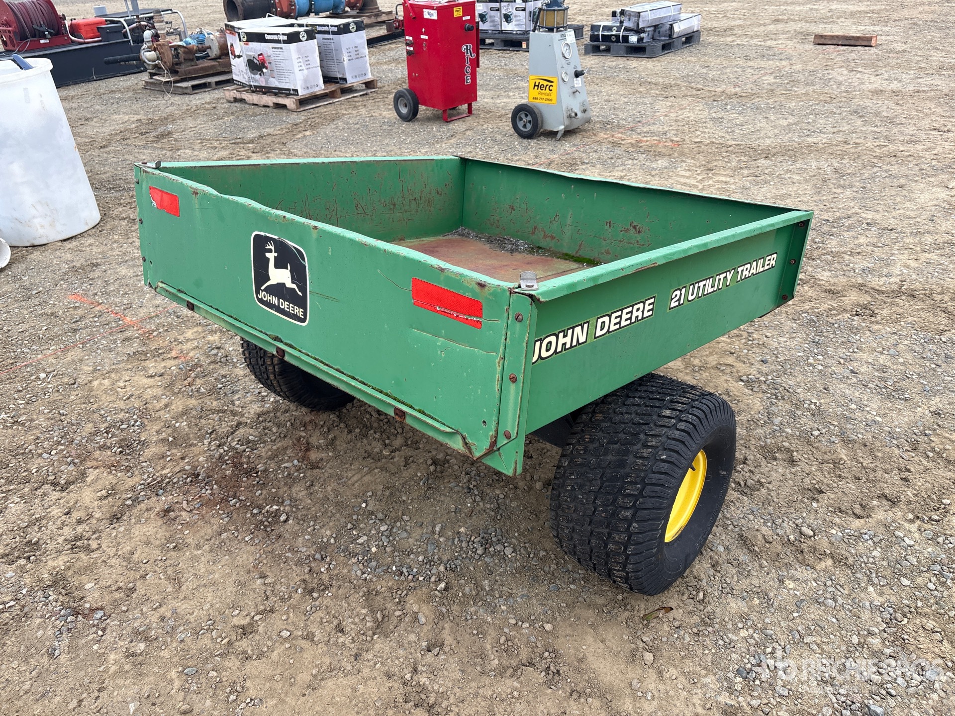 General Appearance with Picture, Right Rear Corner