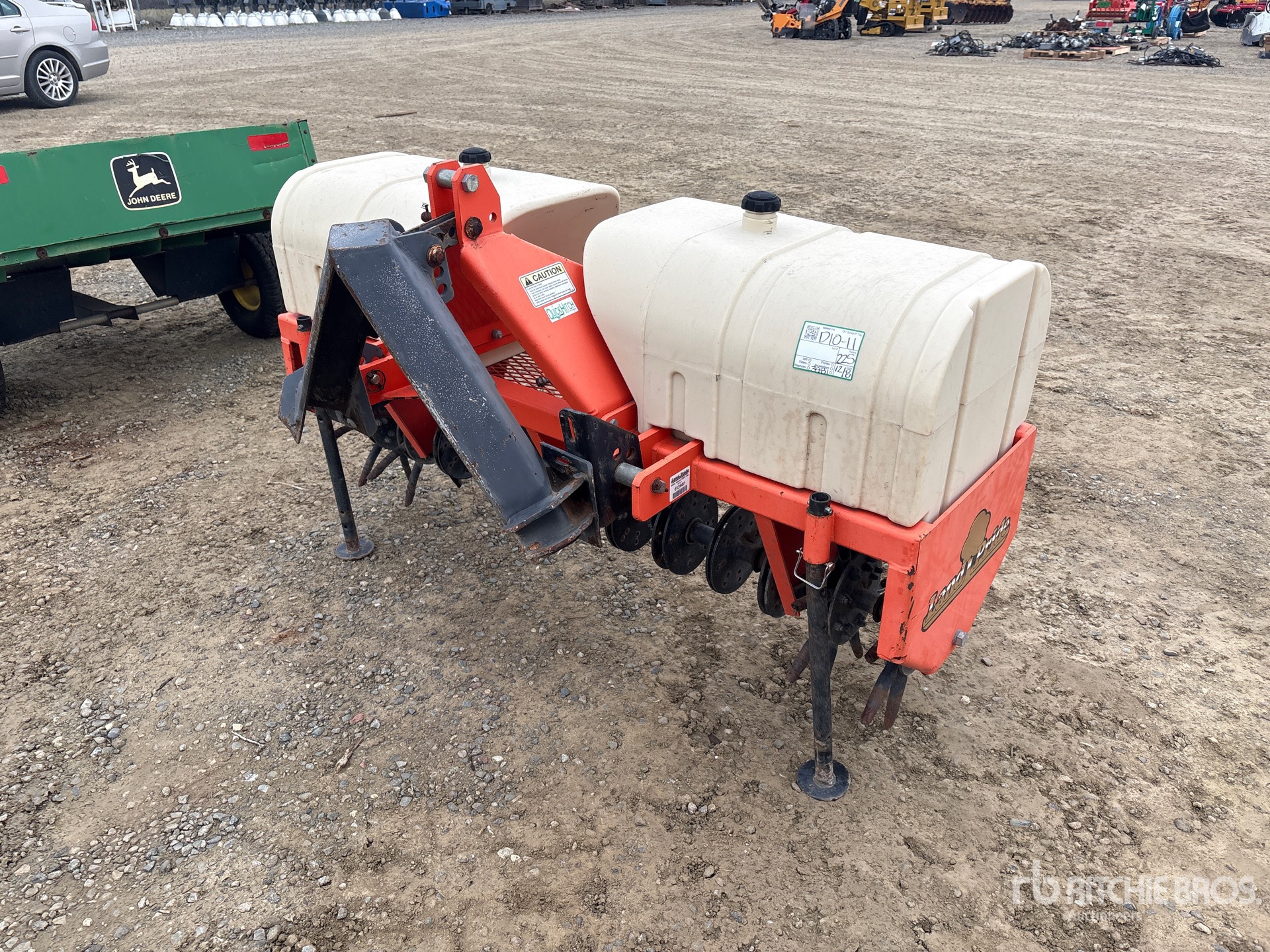 General Appearance with Bild, Ecke vorne links