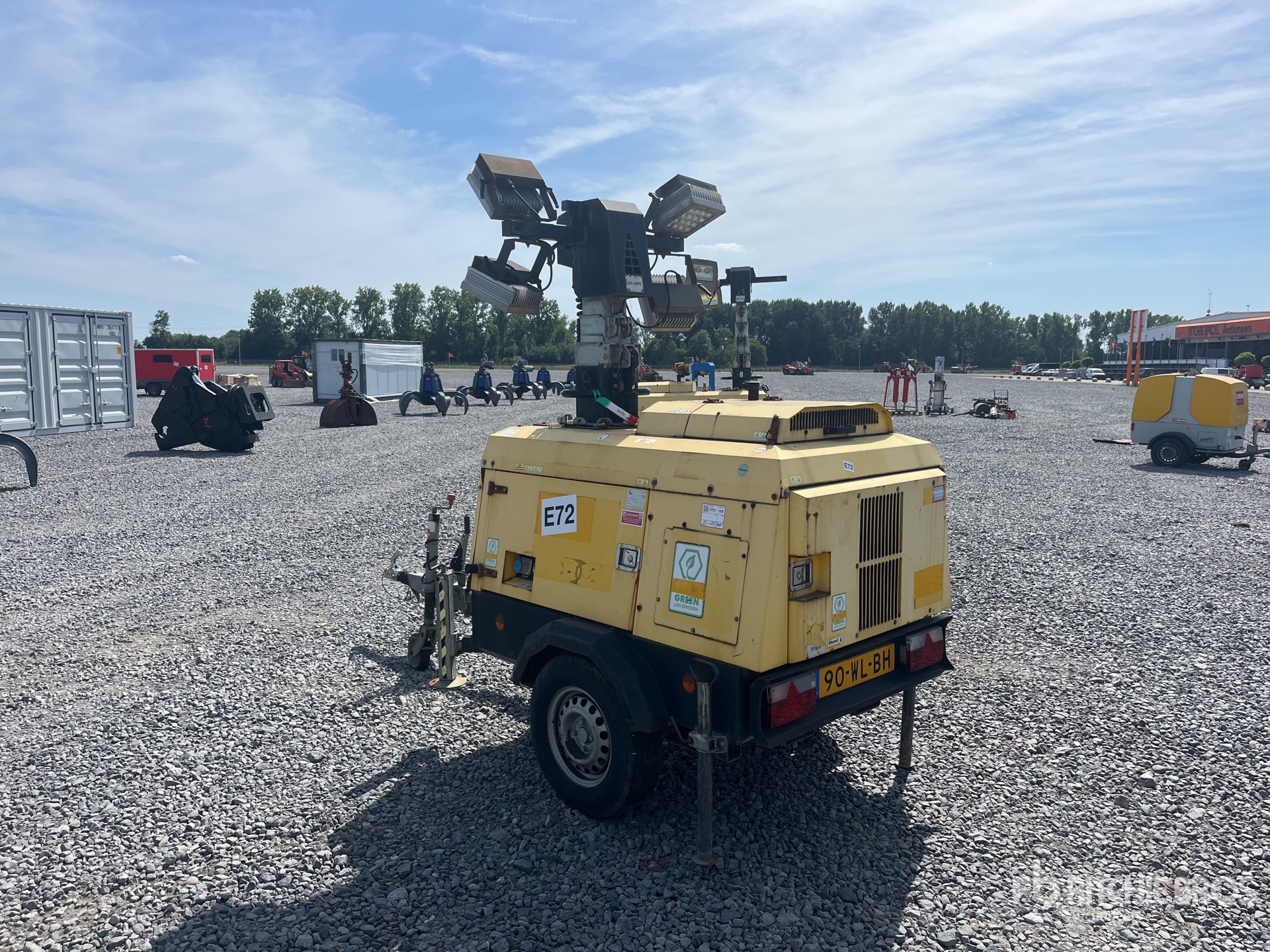 General Appearance with Picture, Left Rear Corner