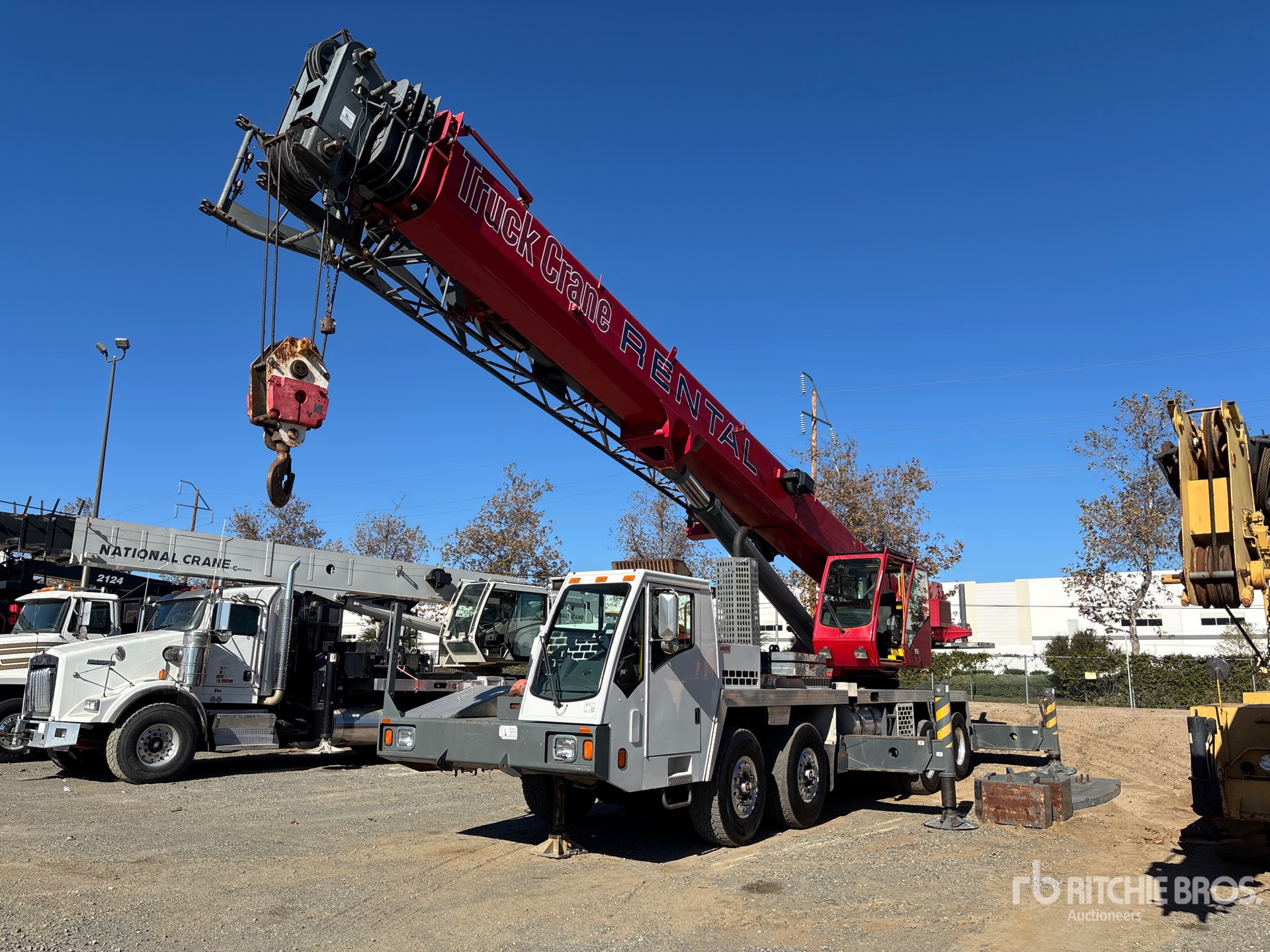 General Appearance with Bild, Ecke vorne links