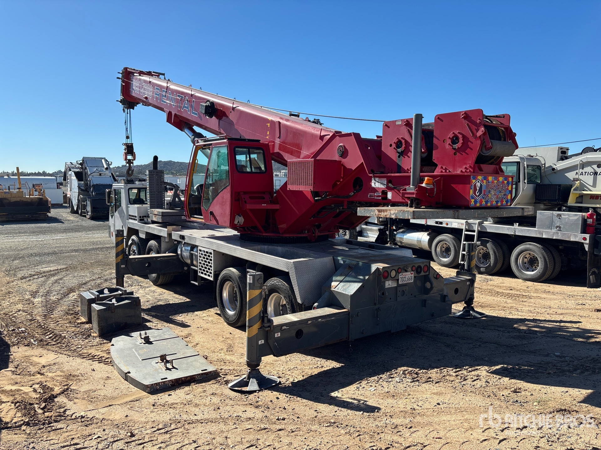 General Appearance with Bild, Ecke hinten links