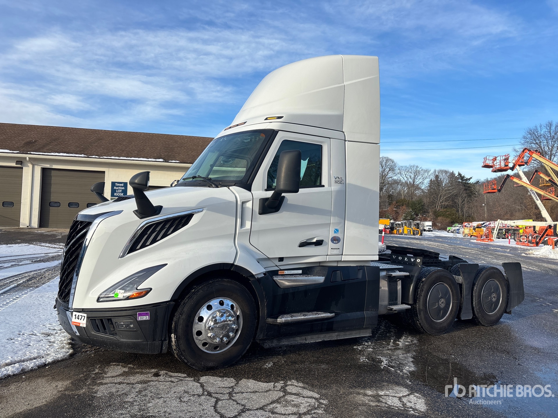 General Appearance with Picture, Left Front Corner