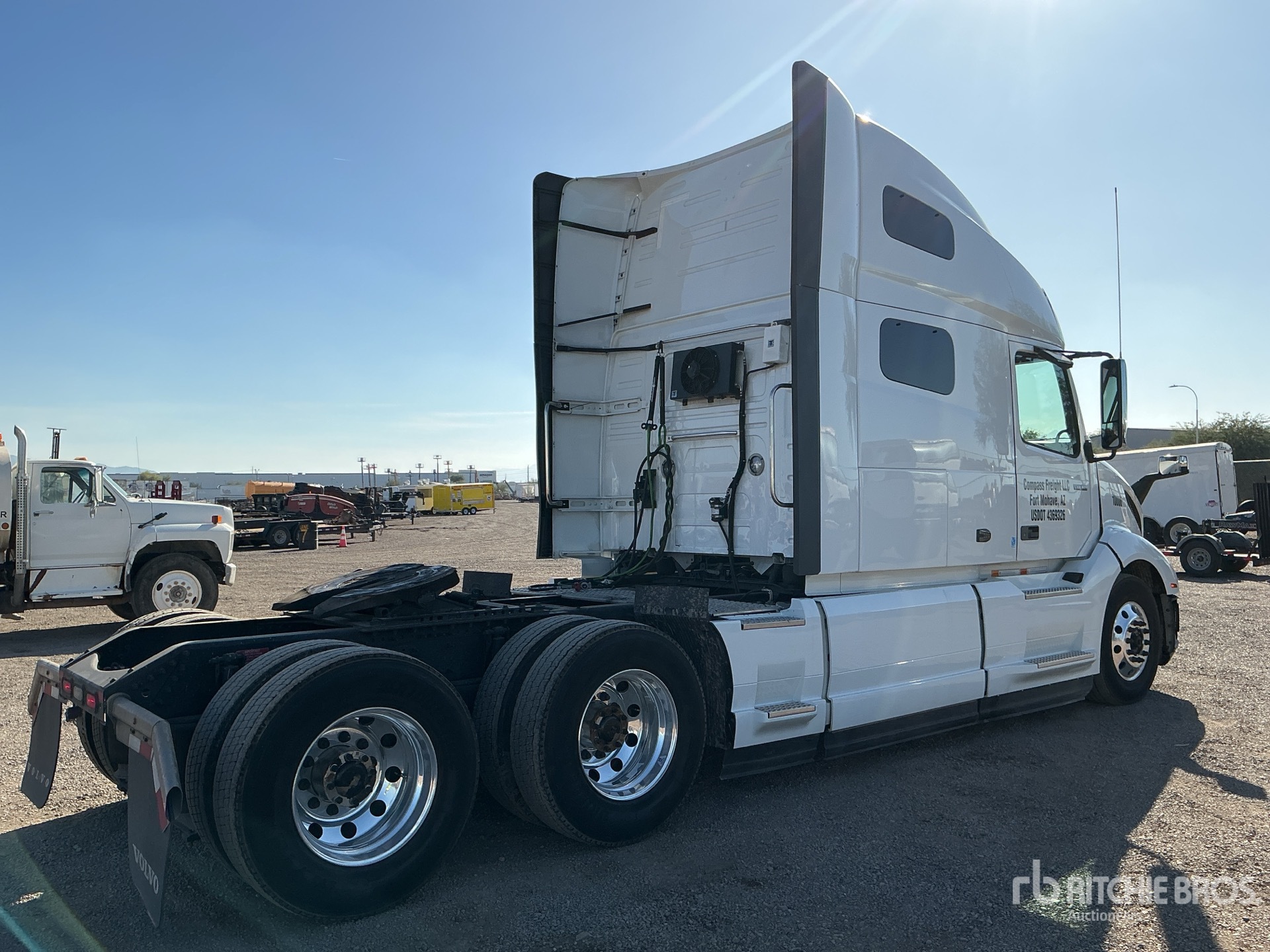 General Appearance with Image, coin arrière droit