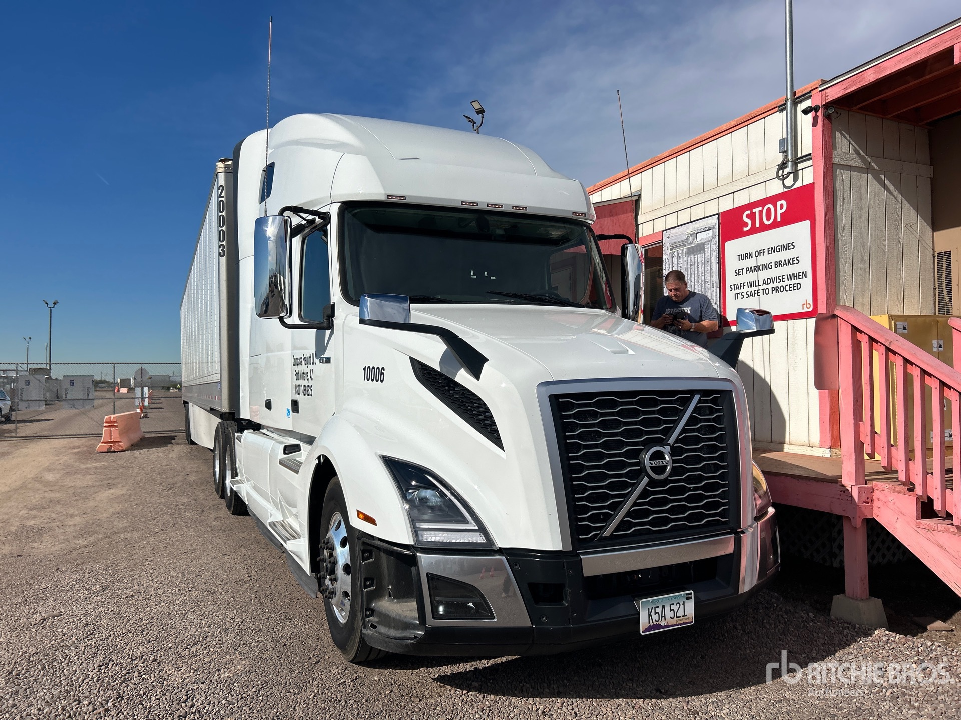 General Appearance with Featured Photo