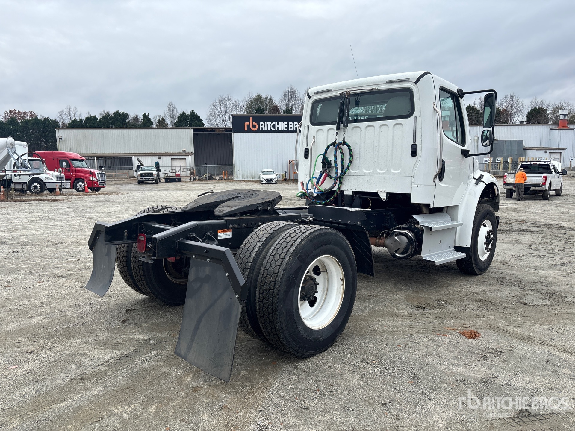 General Appearance with Imagen: esquina trasera derecha