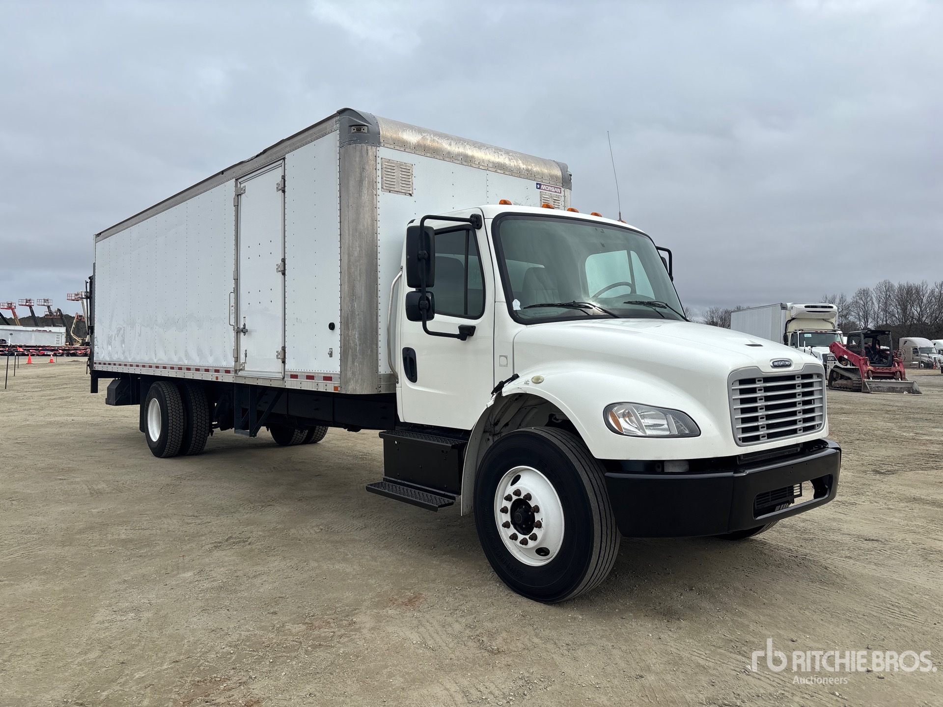 Aspect général with Image, coin avant droit