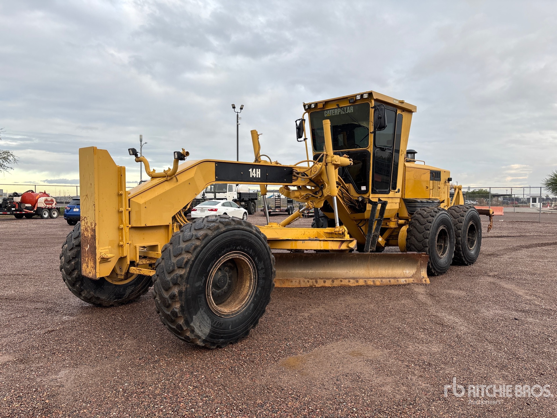 General Appearance with Imagen: esquina delantera izquierda