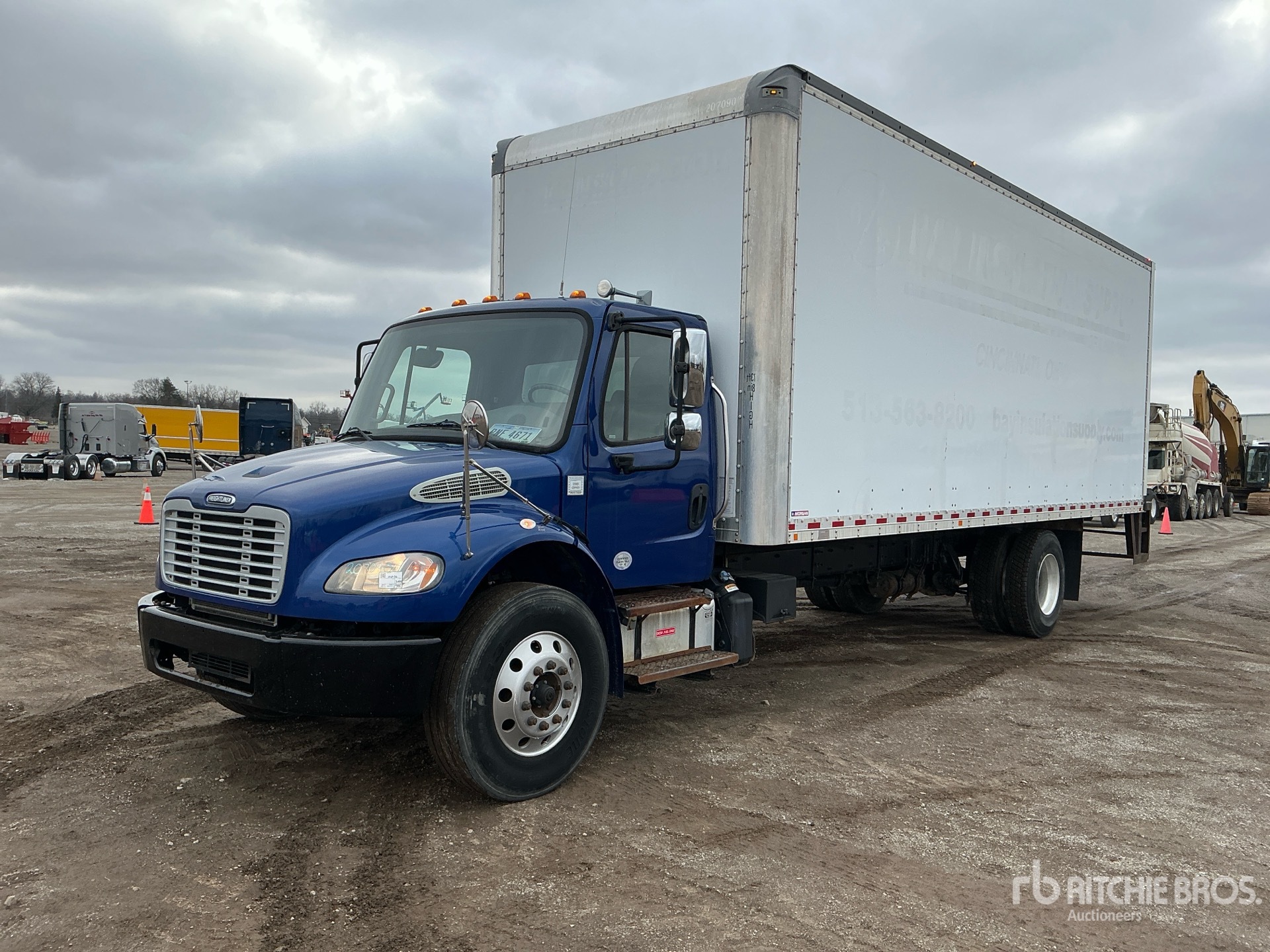 Aspect général with Image, coin avant gauche