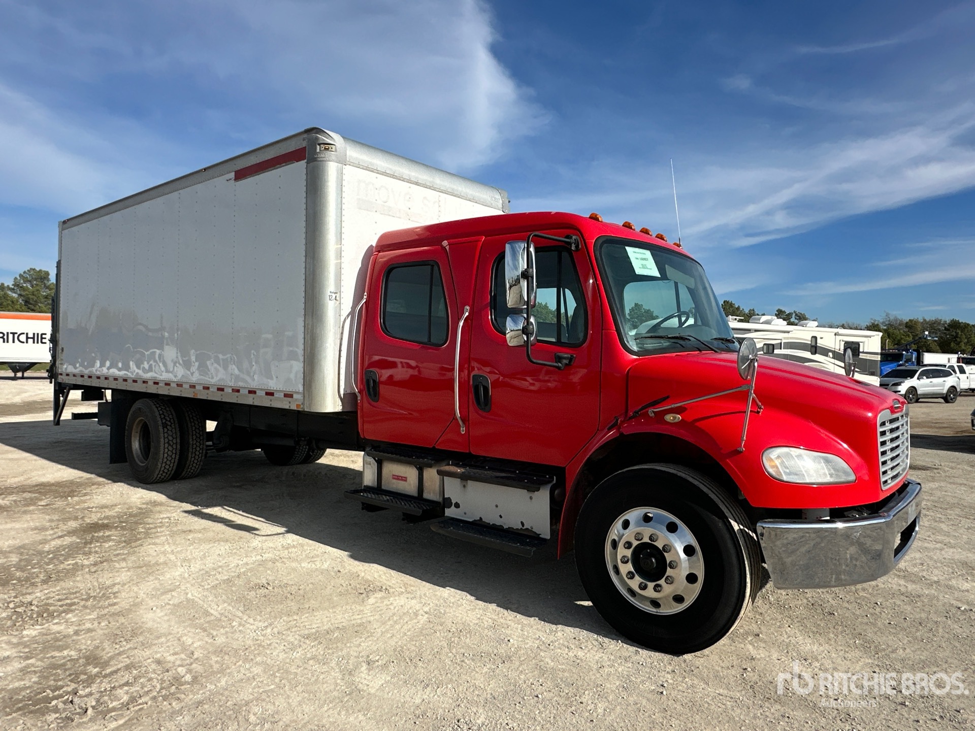 General Appearance with Bild, Ecke vorne rechts