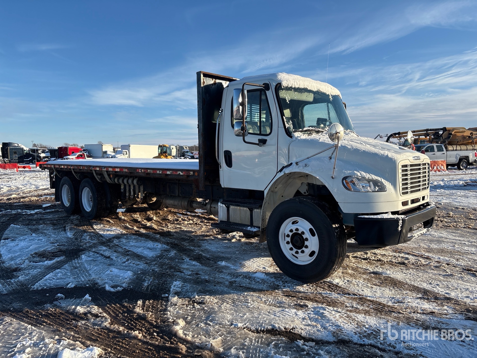 General Appearance with Foto, angolo anteriore destro