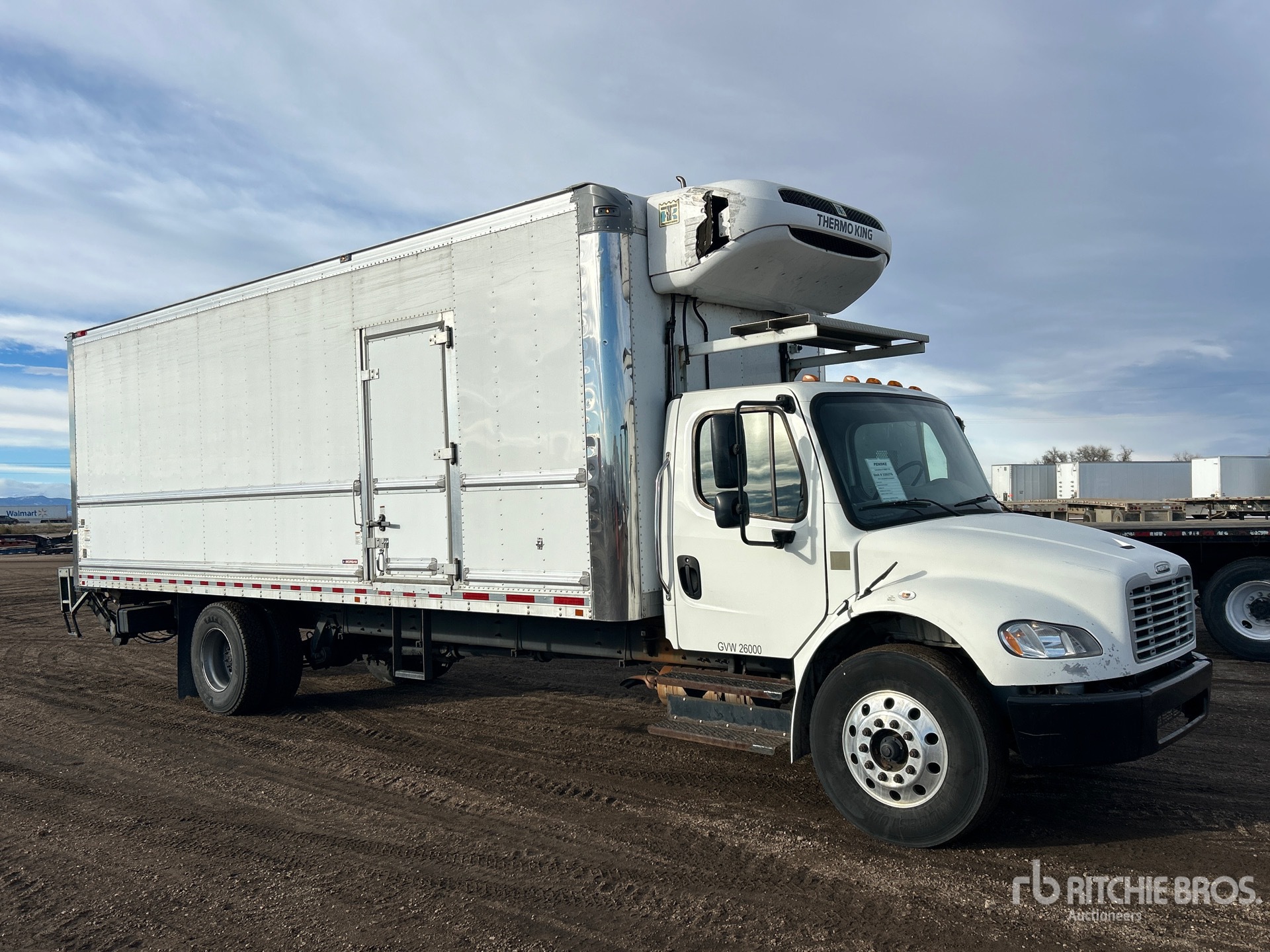 General Appearance with Bild, Ecke vorne rechts