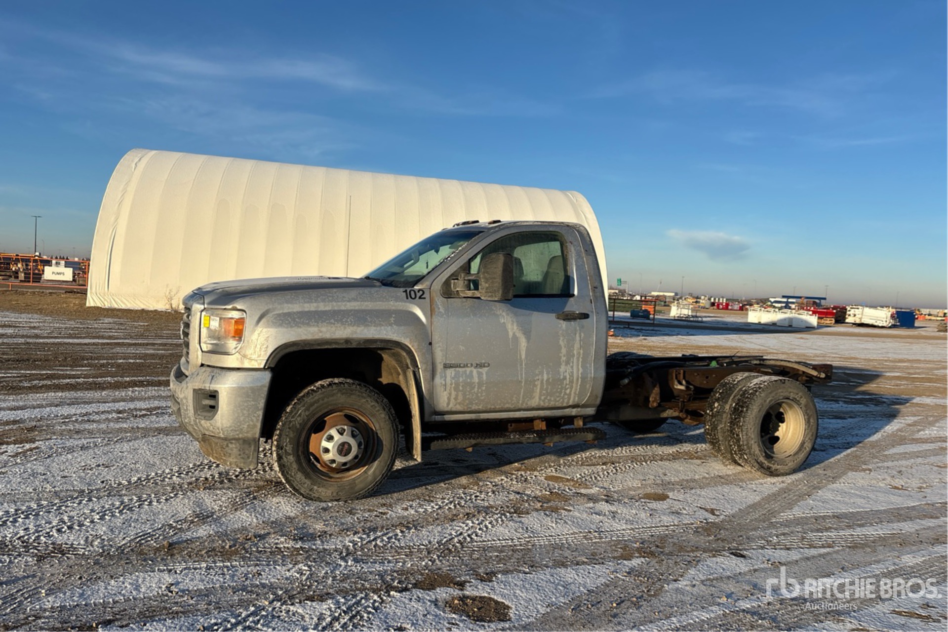 General Appearance with Picture, Left Front Corner