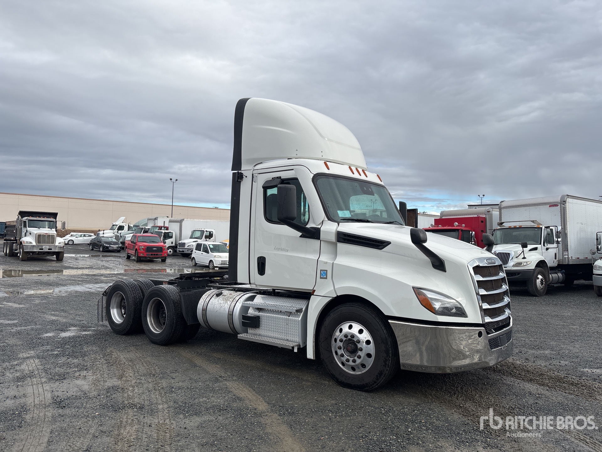 General Appearance with Imagen: esquina delantera derecha