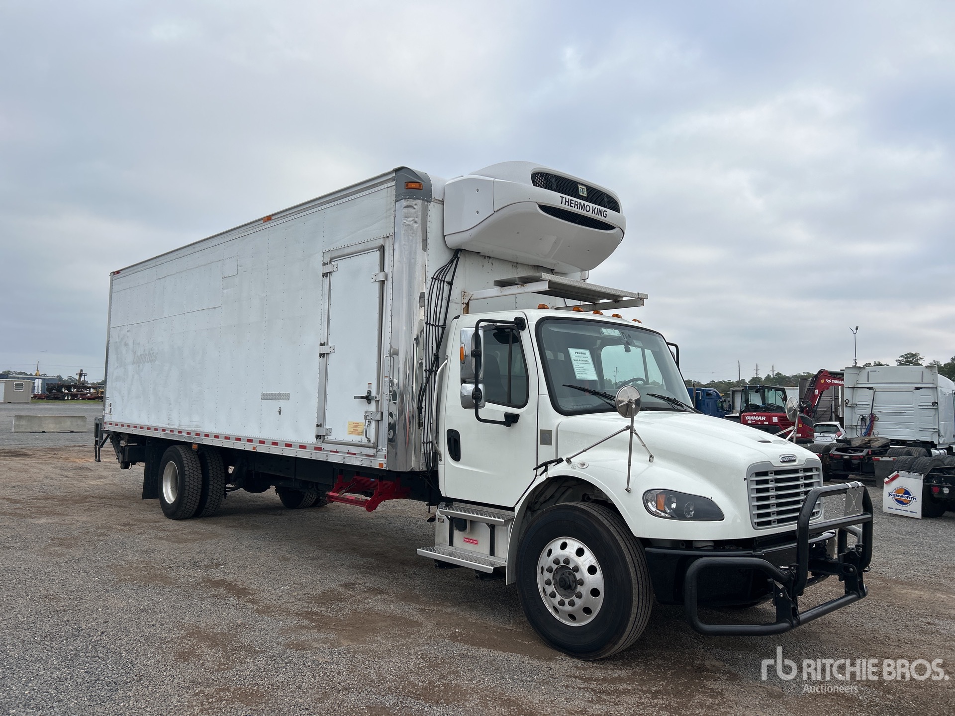 General Appearance with Bild, Ecke vorne rechts