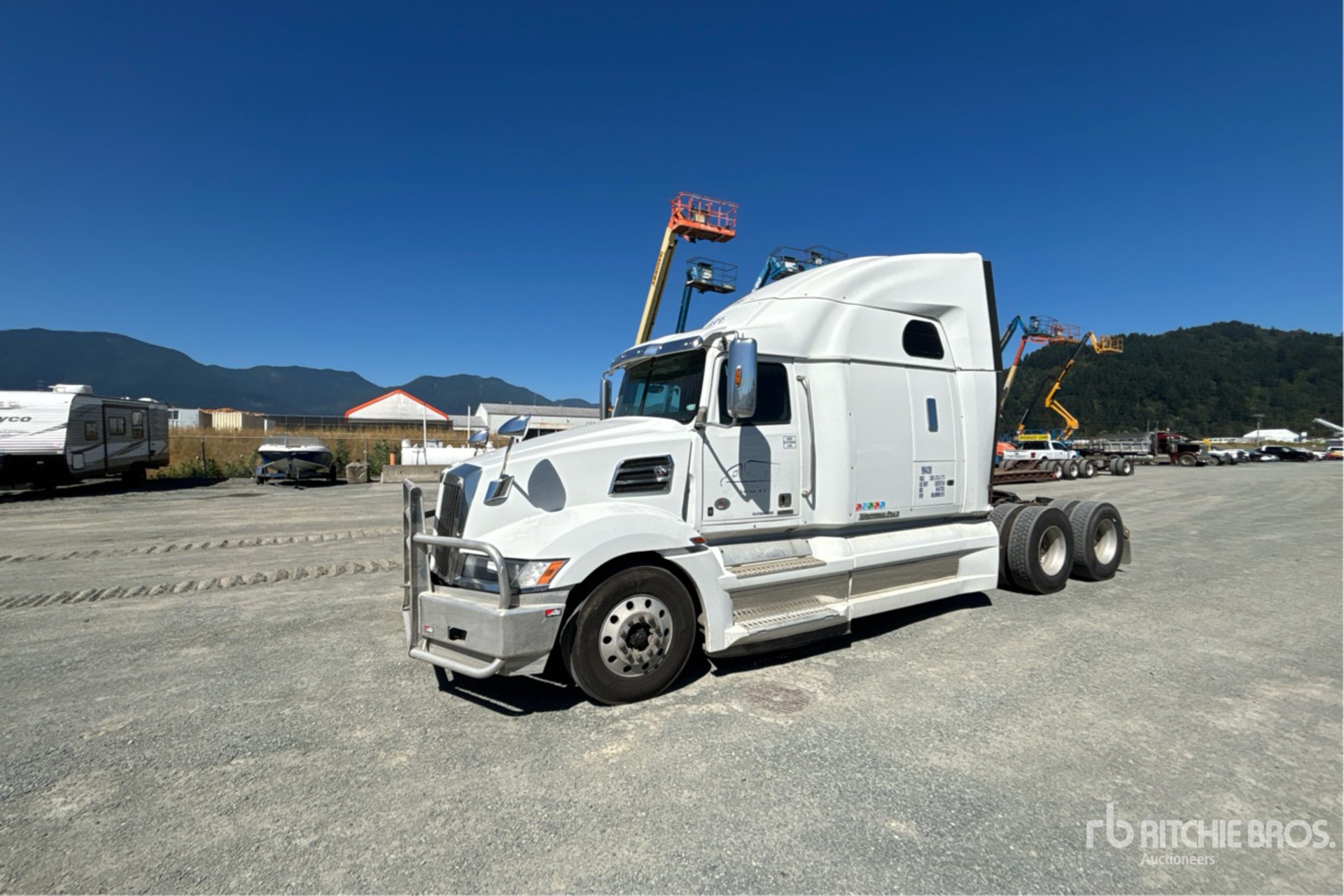 General Appearance with Picture, Left Front Corner