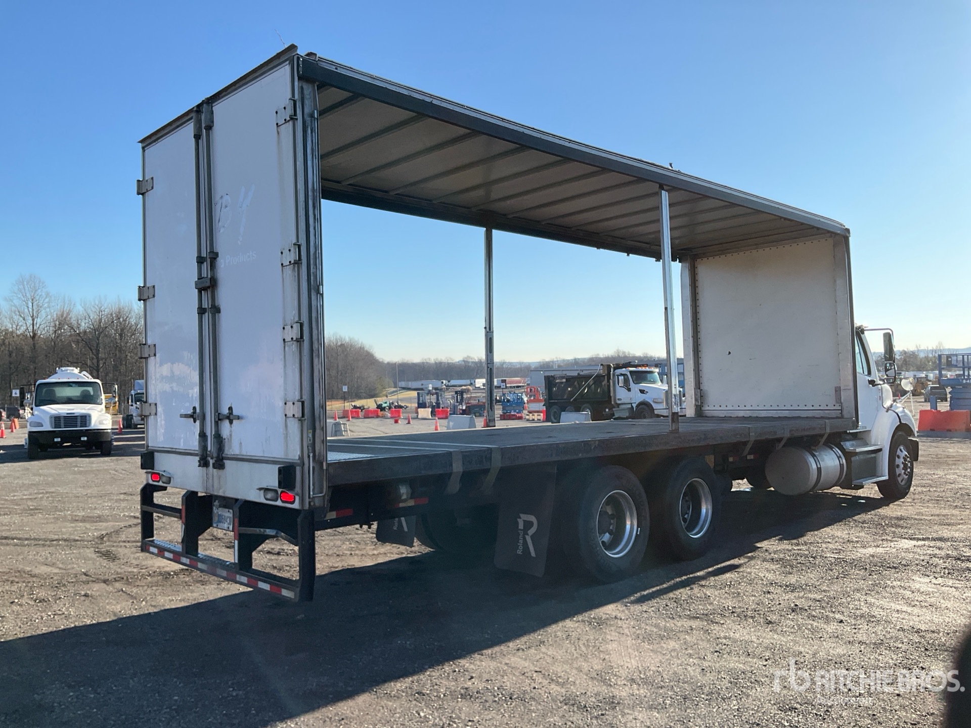 General Appearance with Imagen: esquina trasera derecha