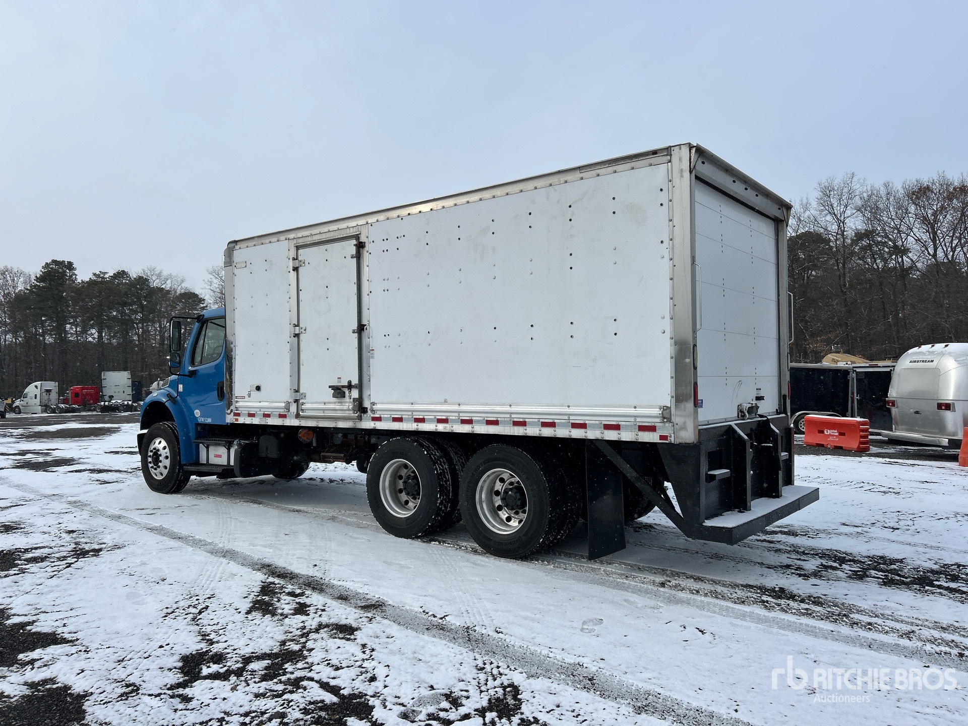 General Appearance with Imagen: esquina trasera izquierda