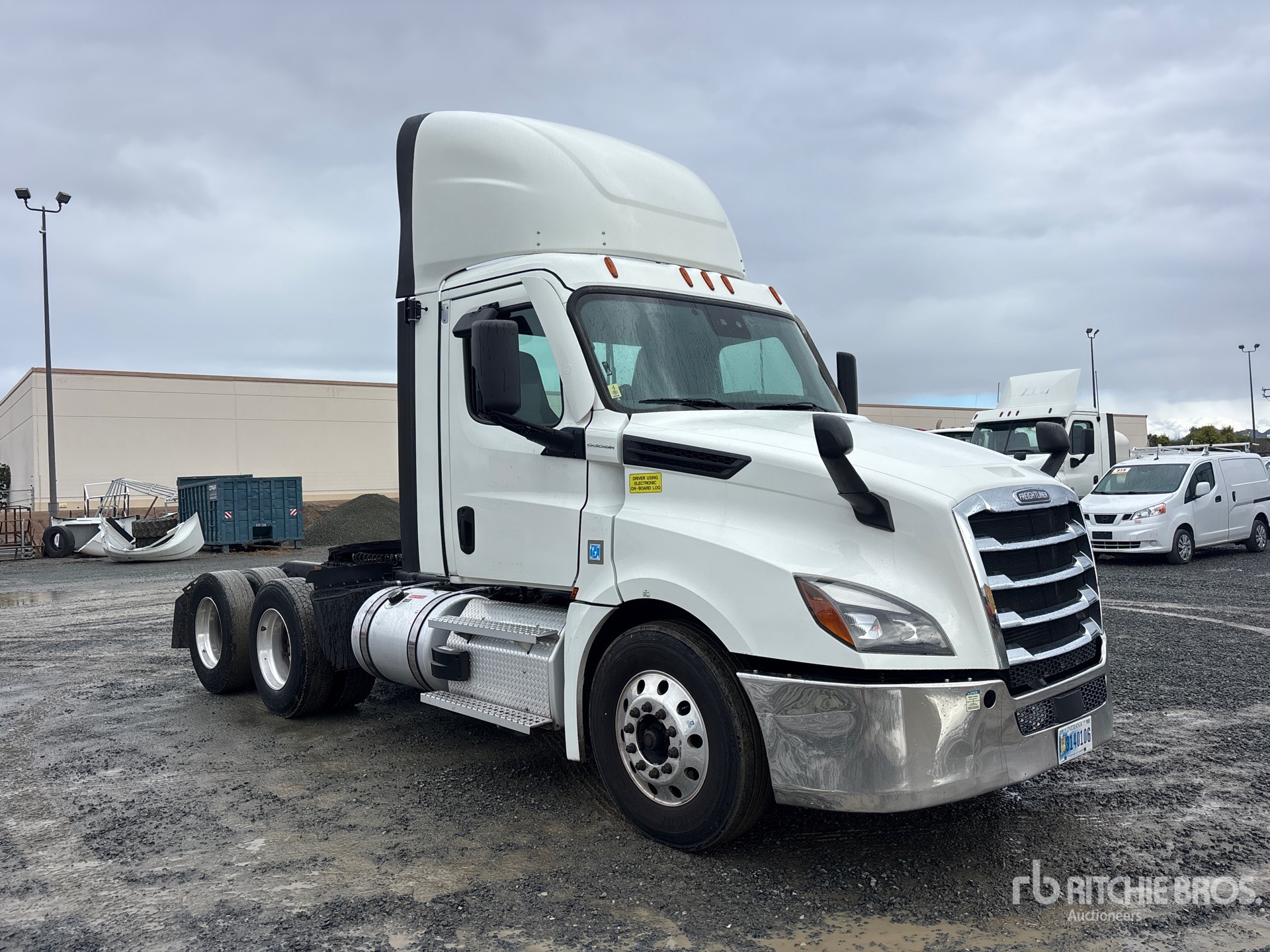 General Appearance with Imagen: esquina delantera derecha