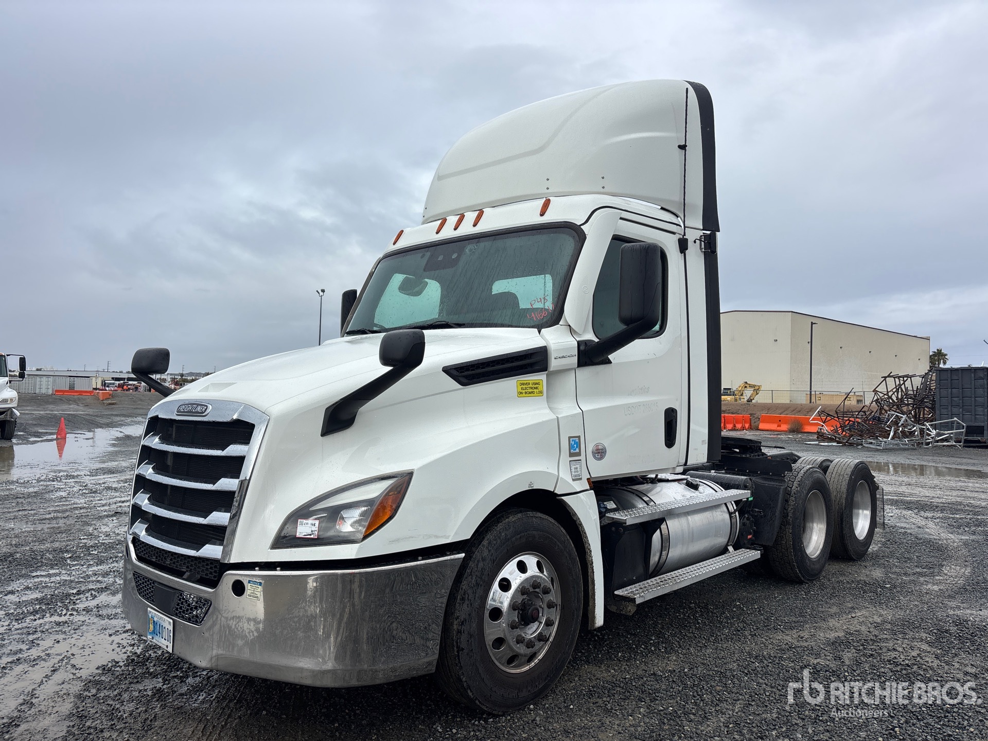 General Appearance with Imagen: esquina delantera izquierda