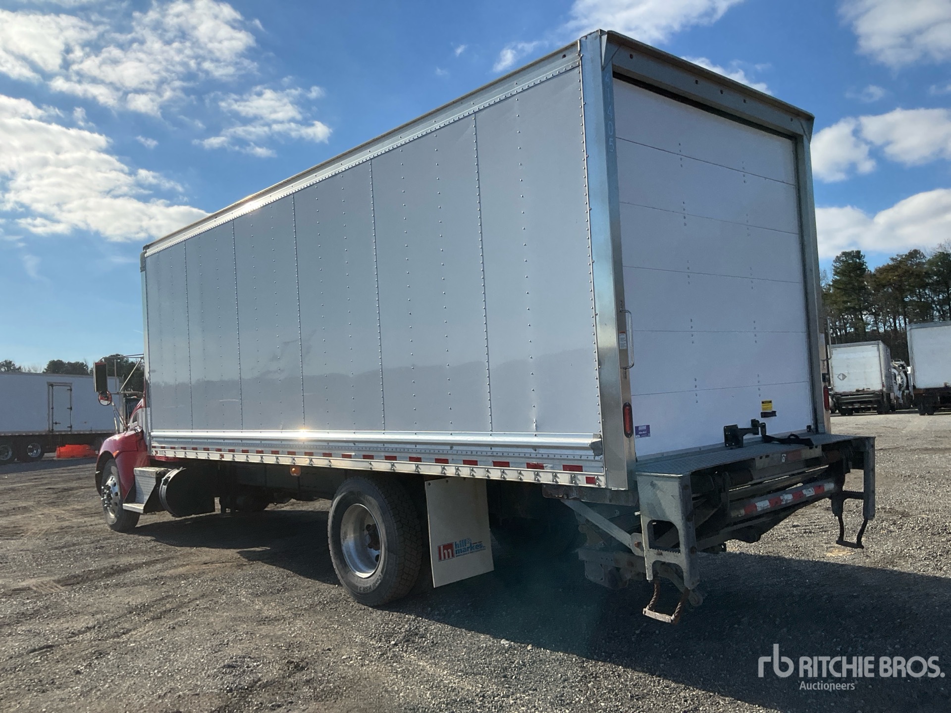 Aspect général with Image, coin arrière gauche