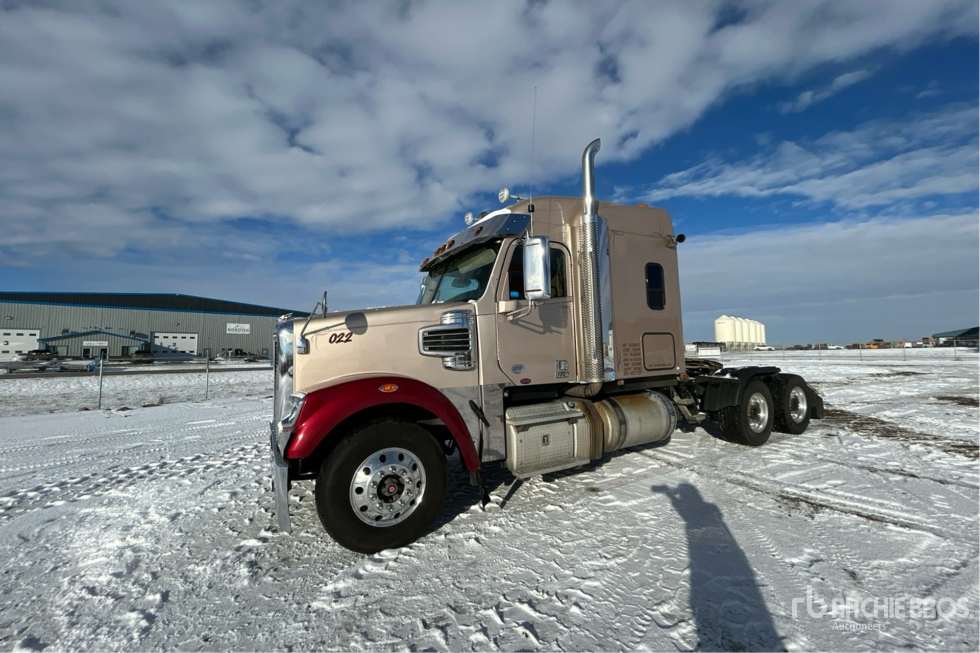 General Appearance with Picture, Left Front Corner