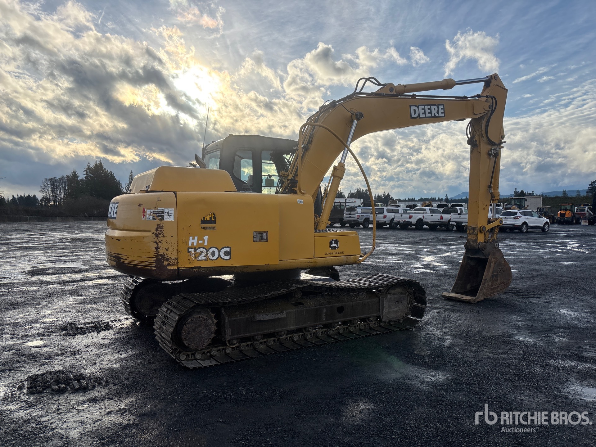 General Appearance with Picture, Right Rear Corner