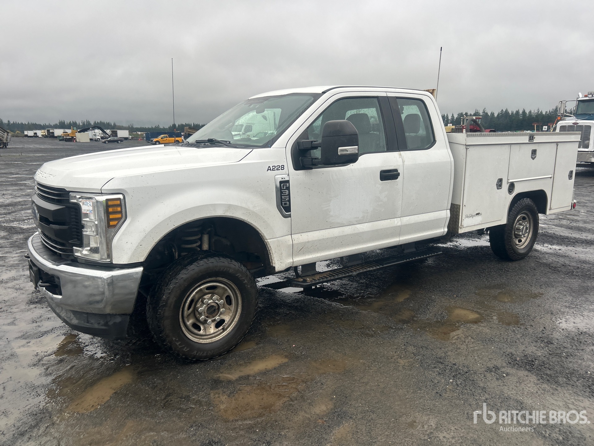 General Appearance with Picture, Left Front Corner