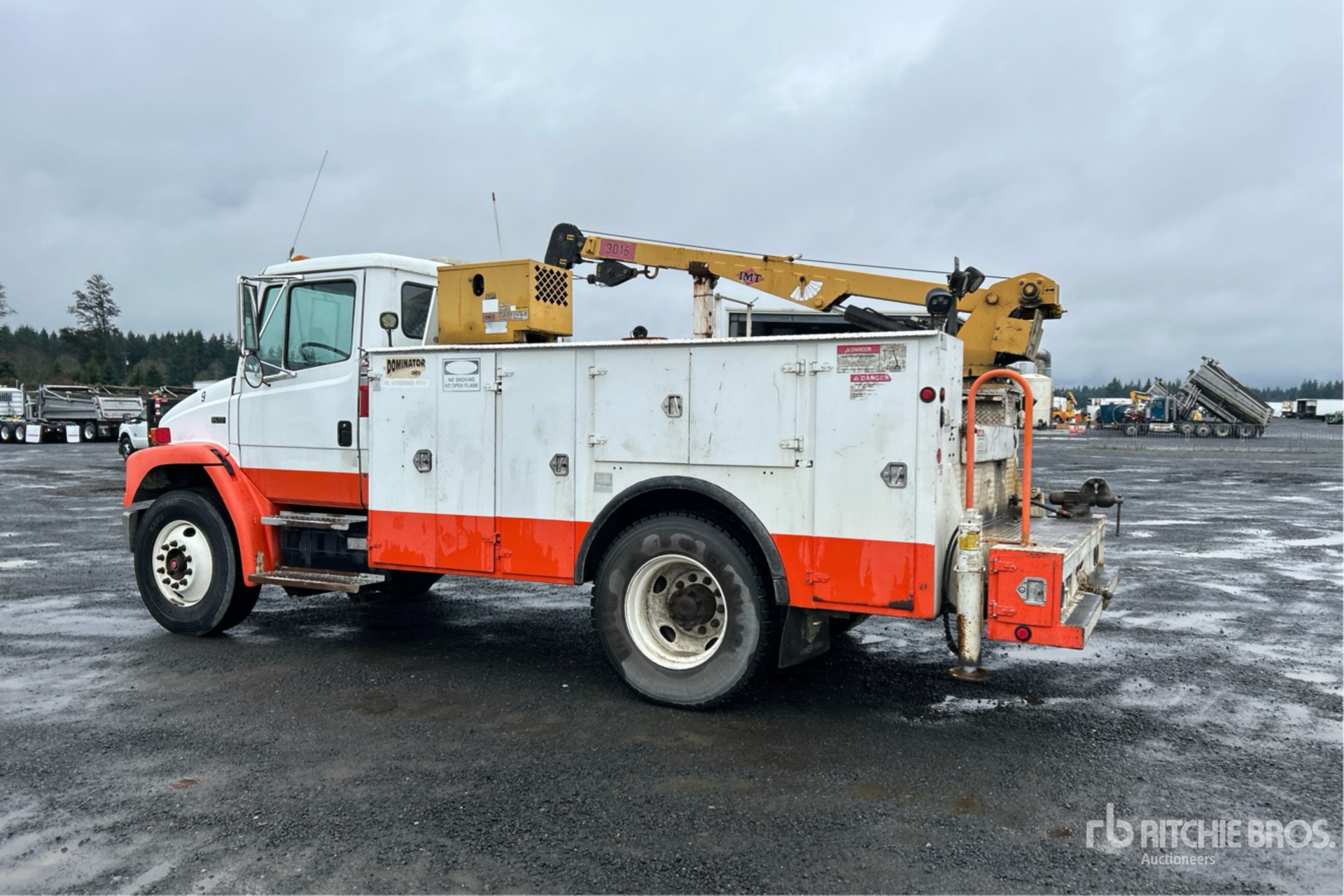 General Appearance with Picture, Left Rear Corner