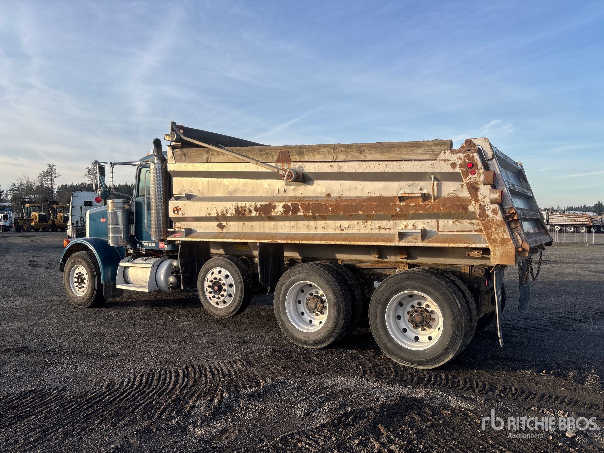 Aspect général with Image, coin arrière gauche