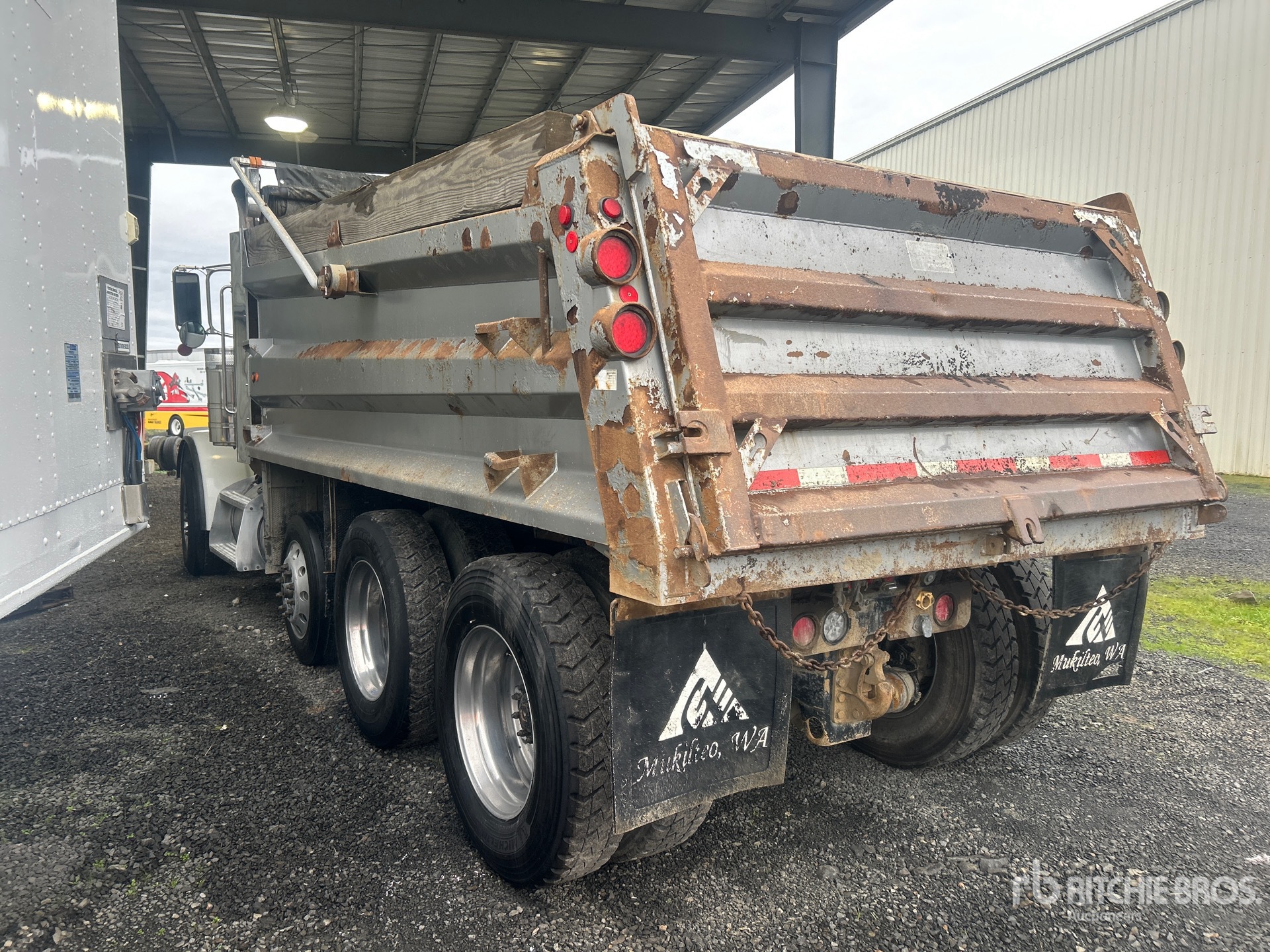 General Appearance with Bild, Ecke hinten links