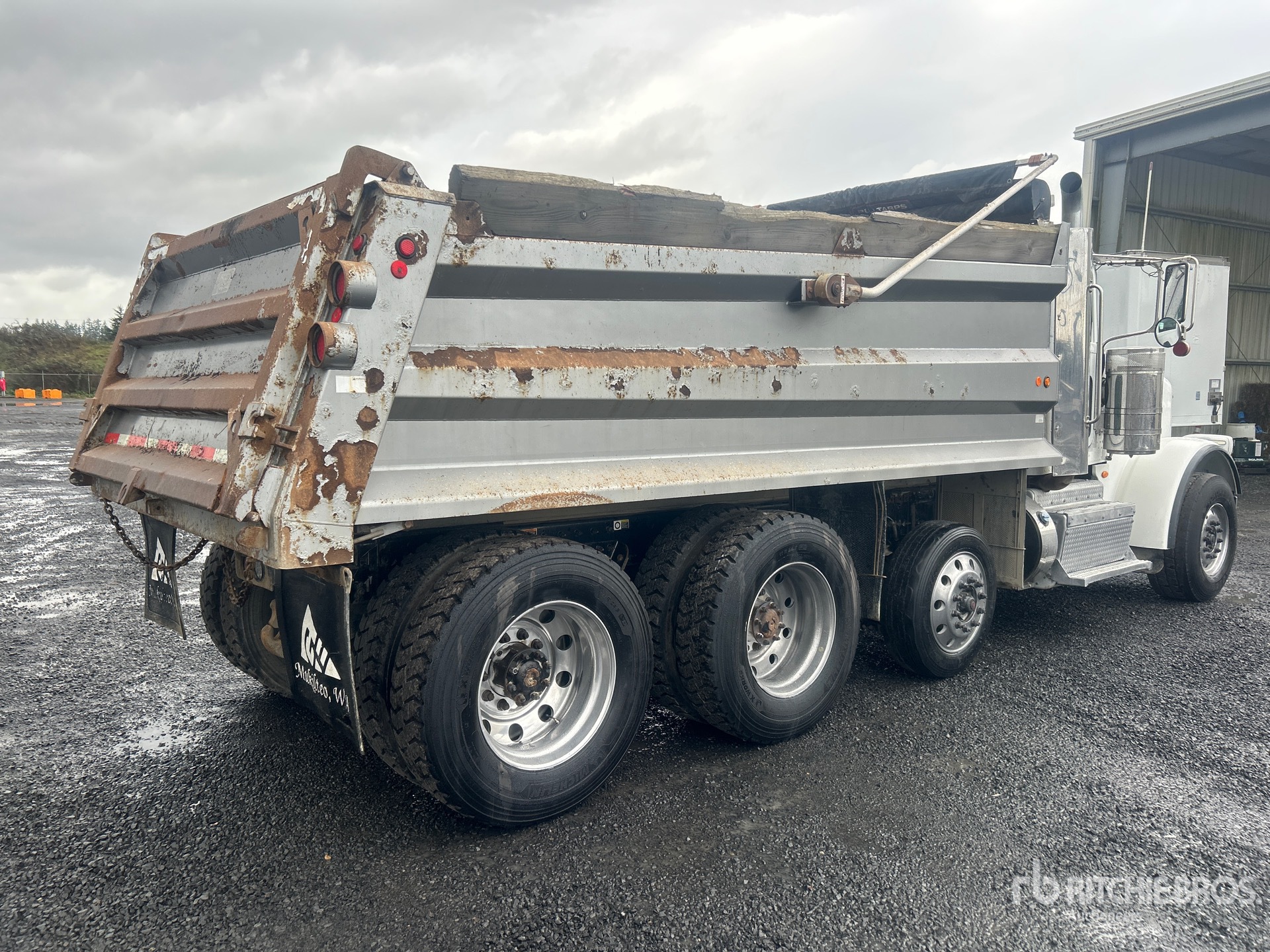 General Appearance with Bild, Ecke hinten rechts