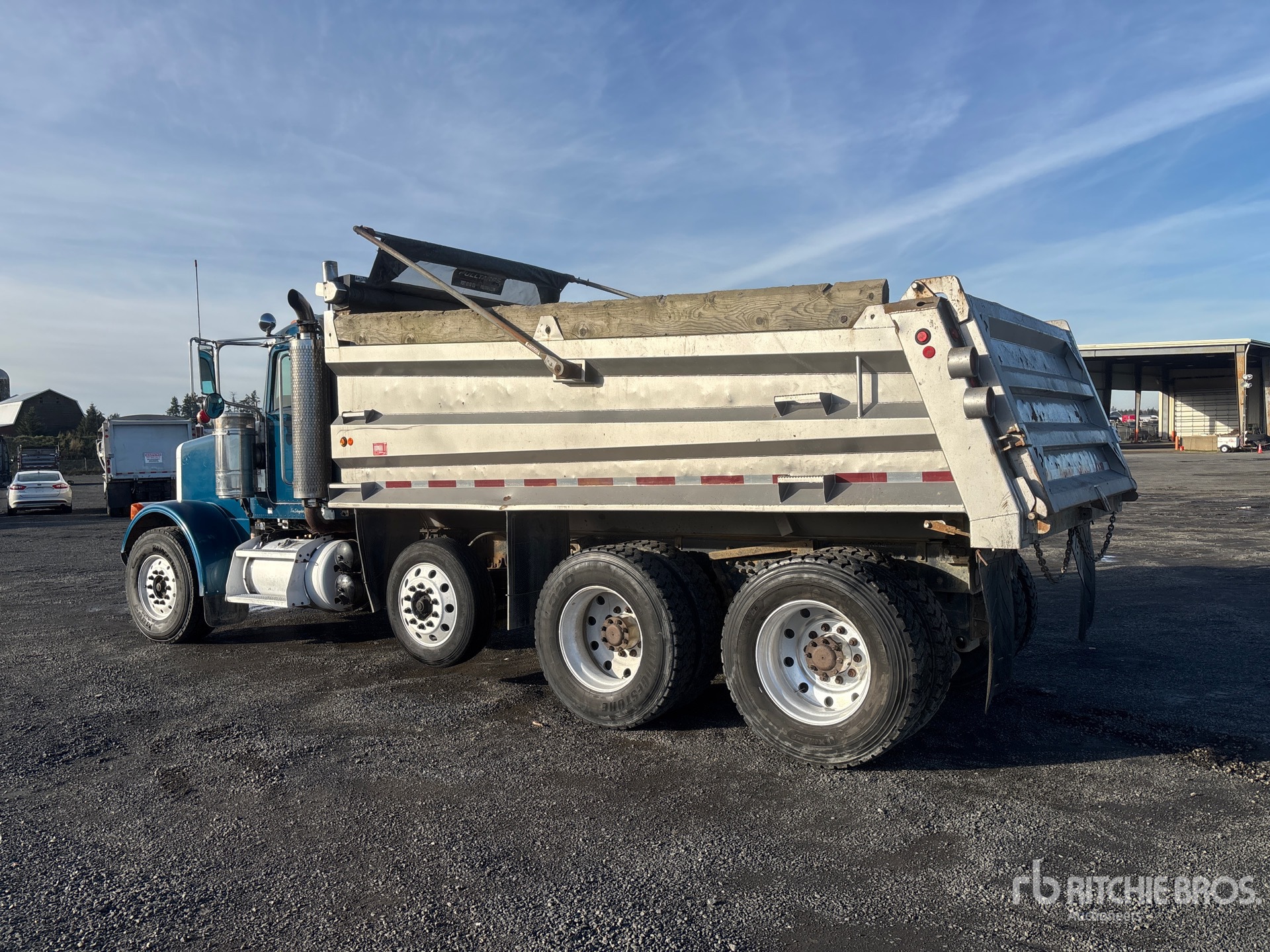 Aspect général with Image, coin arrière gauche