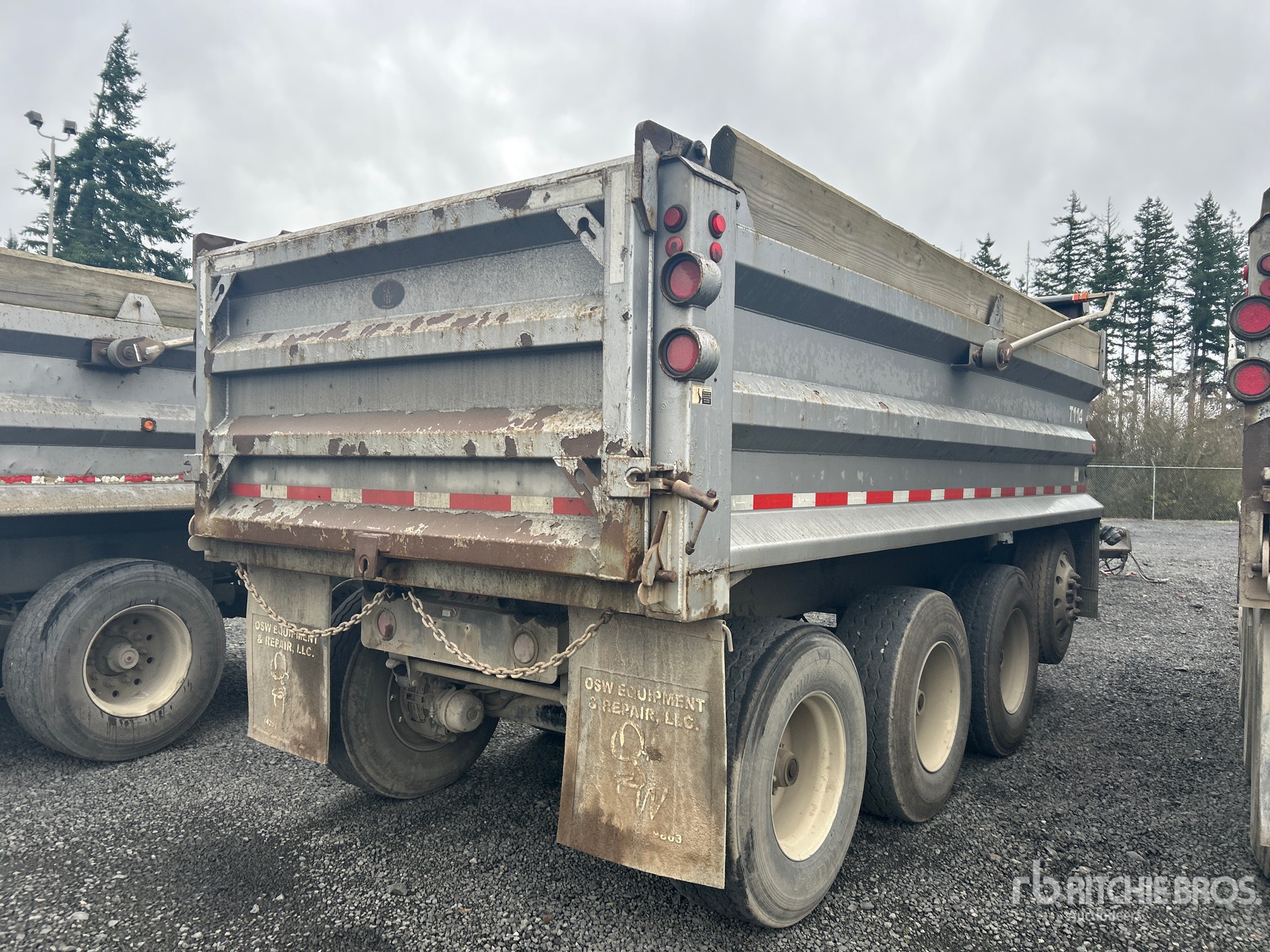 General Appearance with Foto, angolo anteriore sinistro