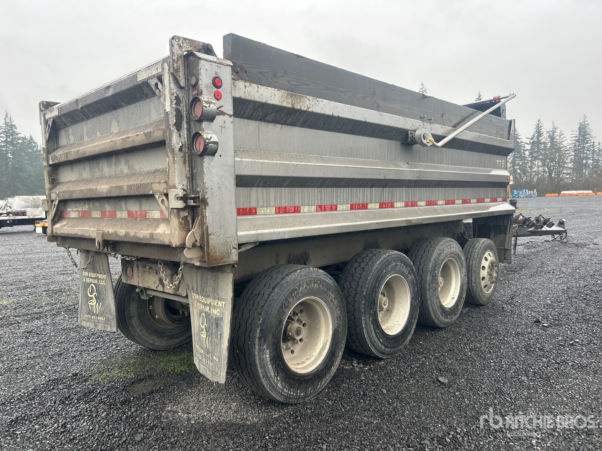 General Appearance with Foto, angolo anteriore sinistro