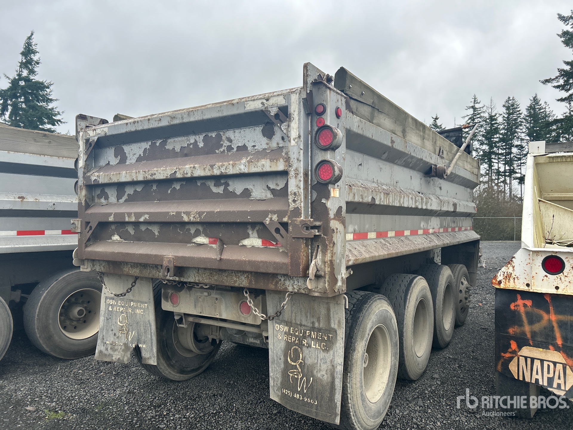 General Appearance with Foto, angolo anteriore sinistro