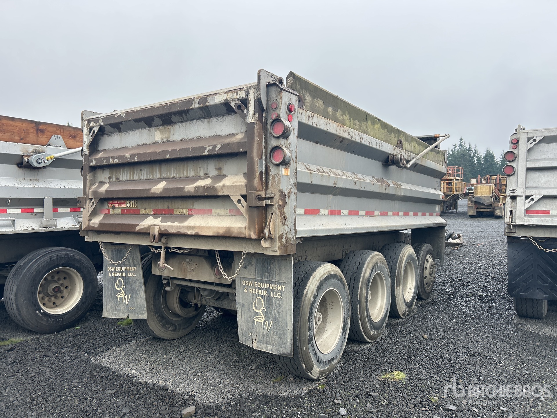 General Appearance with Bild, Ecke hinten rechts