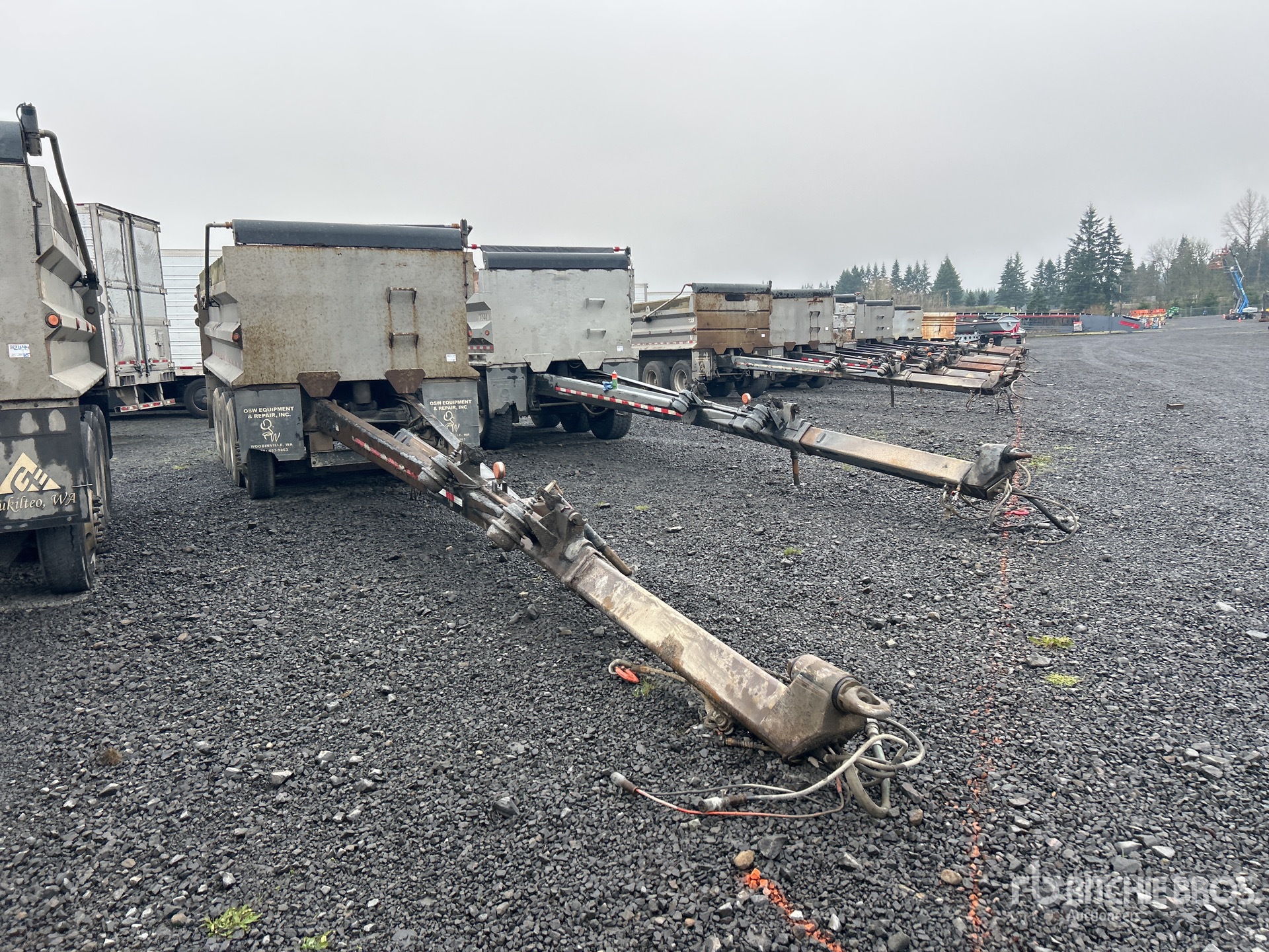 General Appearance with Bild, Ecke vorne rechts