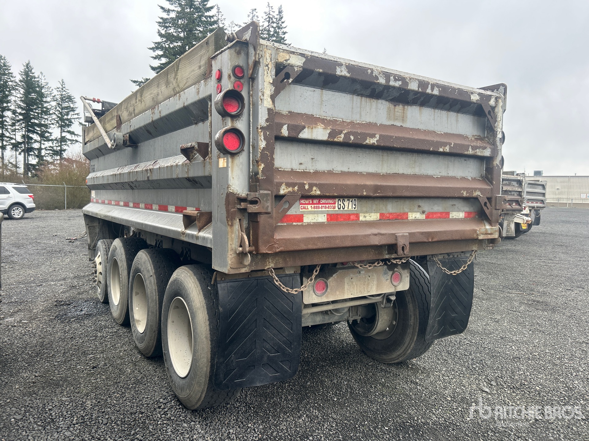 General Appearance with Foto, angolo posteriore sinistro