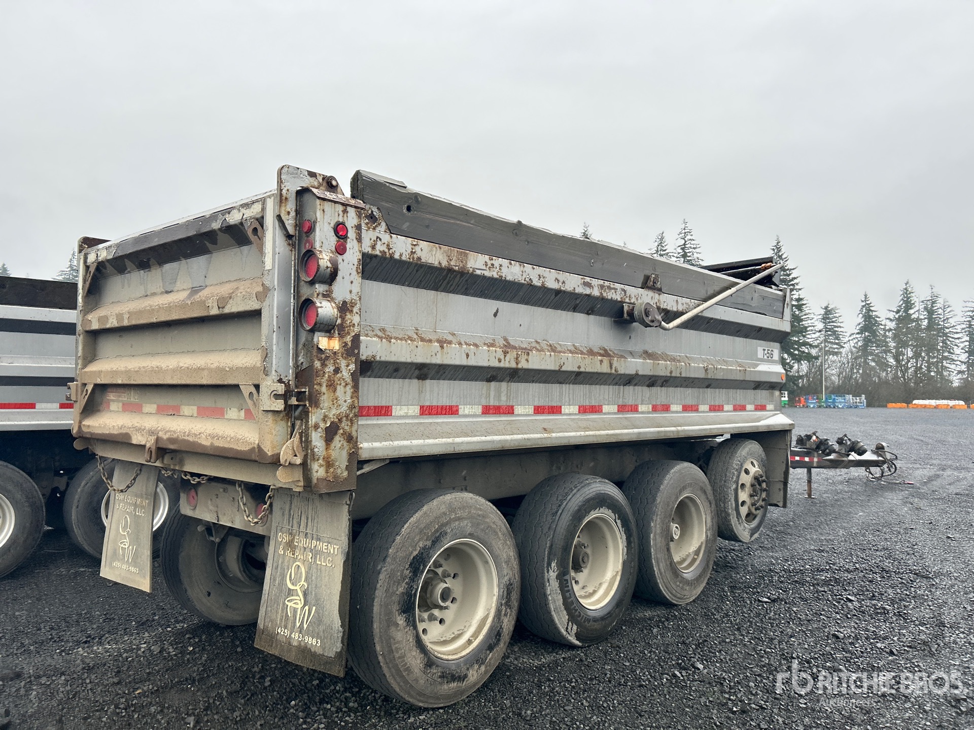 General Appearance with Foto, angolo anteriore sinistro