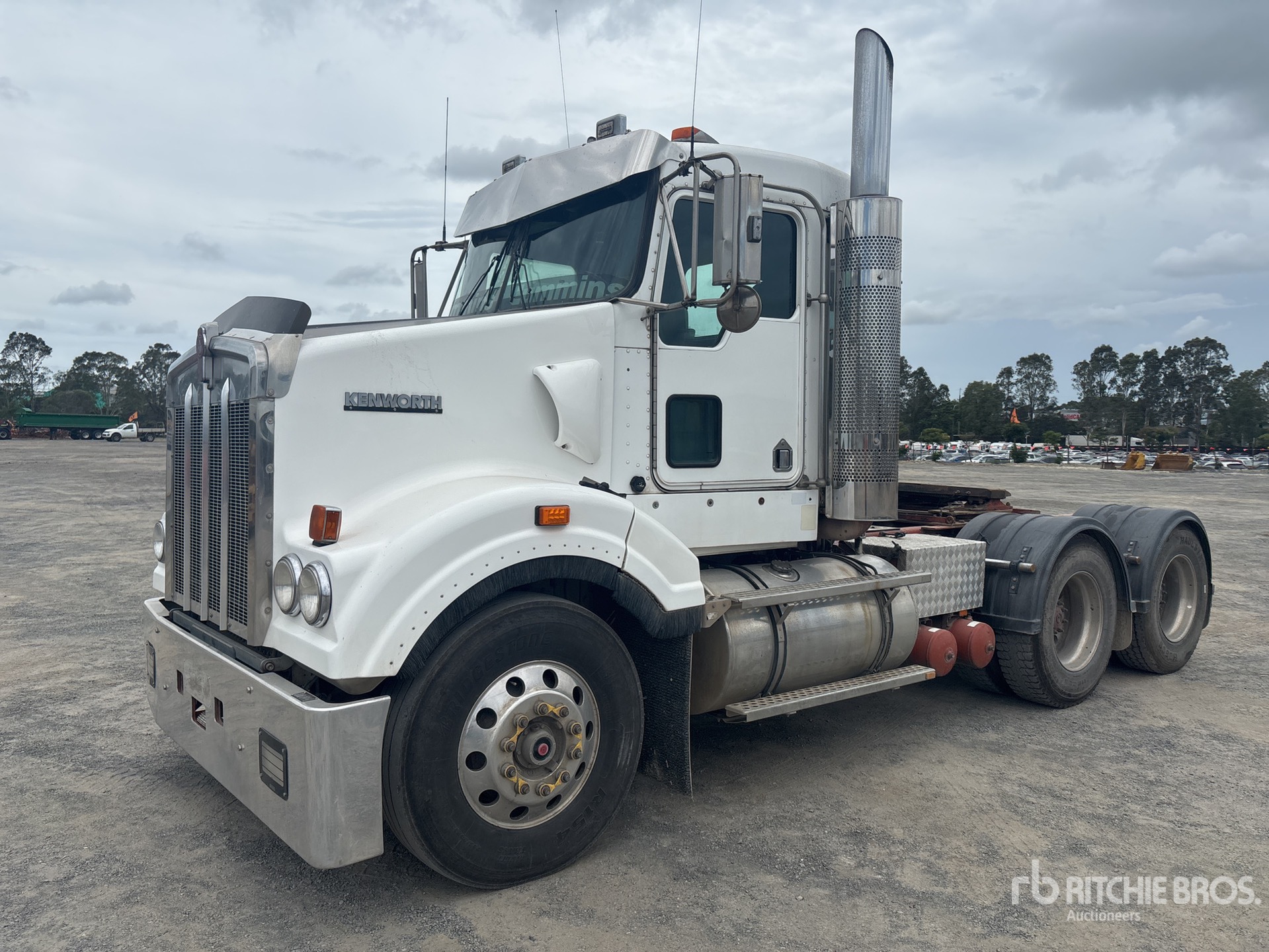 General Appearance with Picture, Right Front Corner