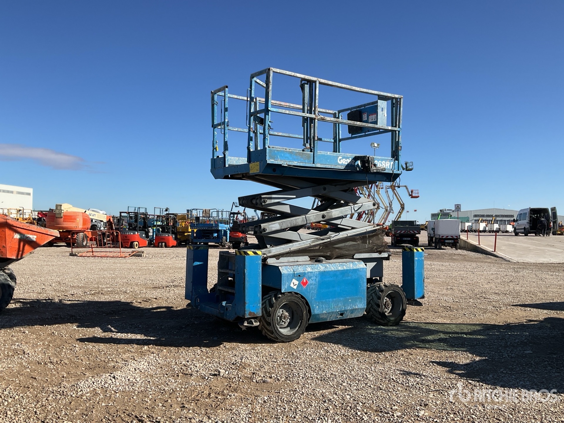 General Appearance with Imagen: esquina trasera derecha