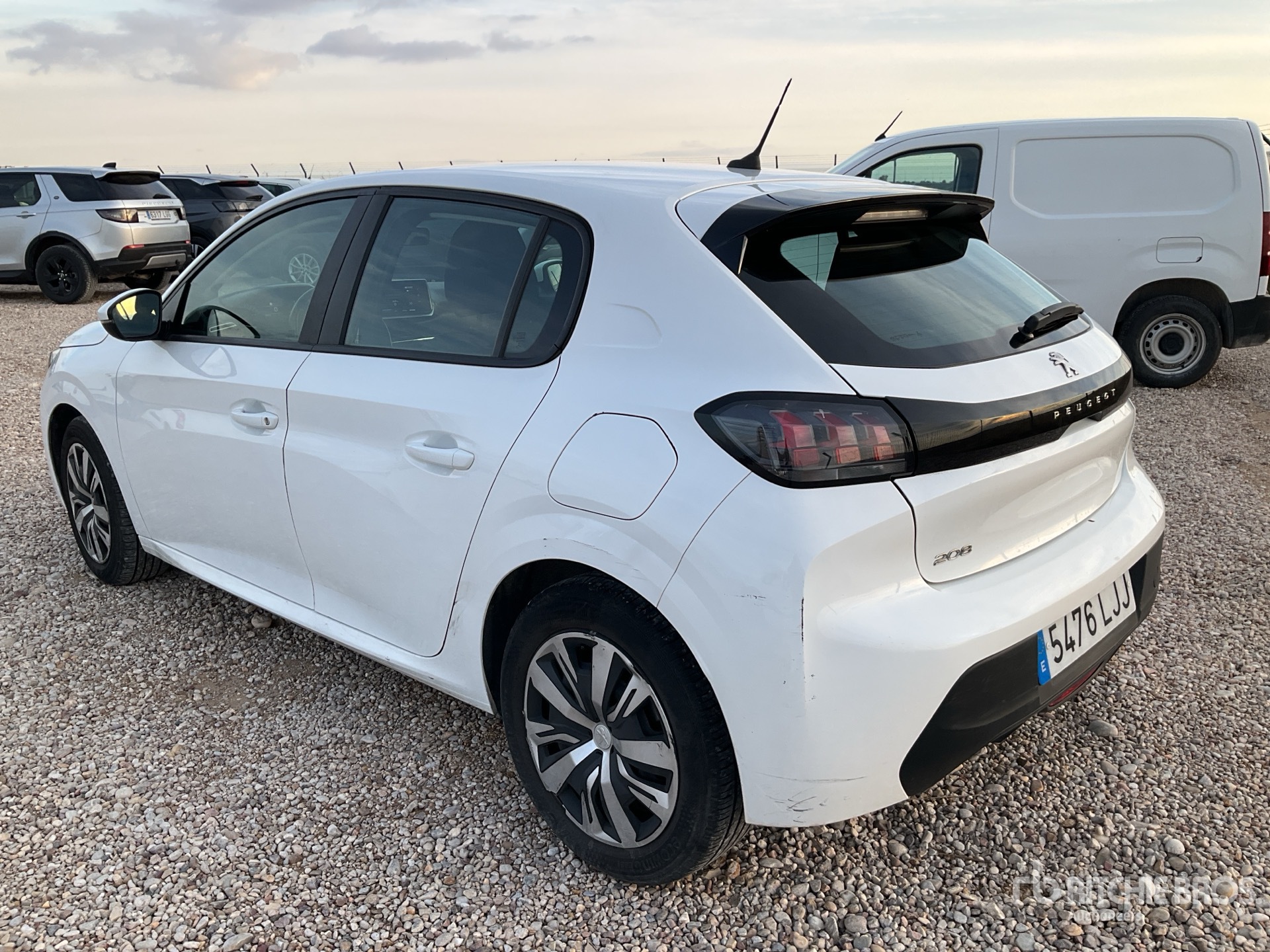 General Appearance with Picture, Left Rear Corner