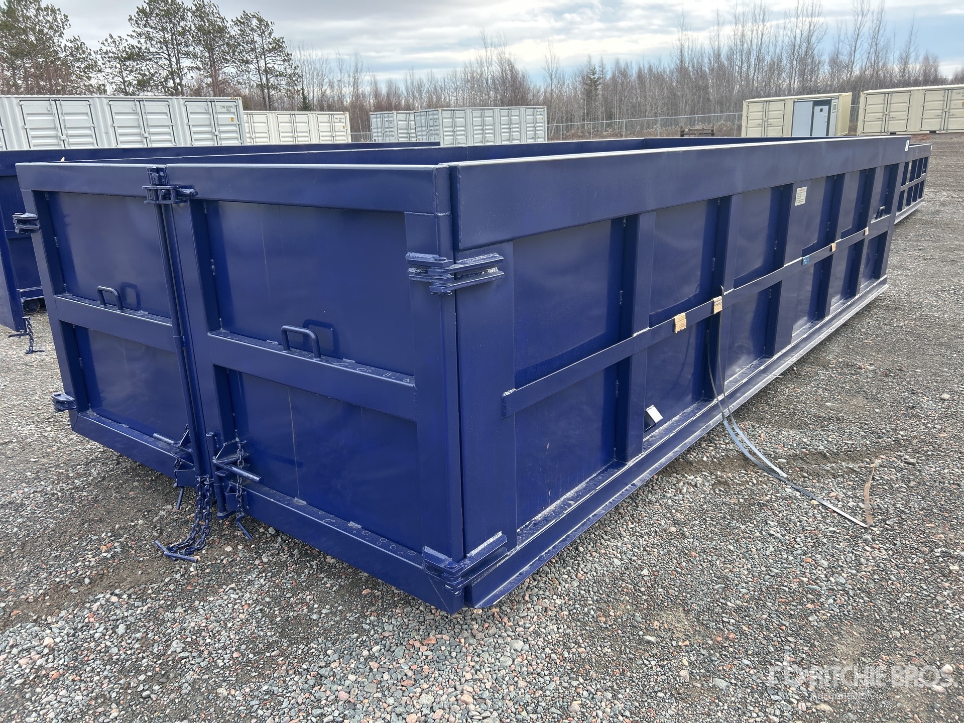 General Appearance with Image, coin avant droit