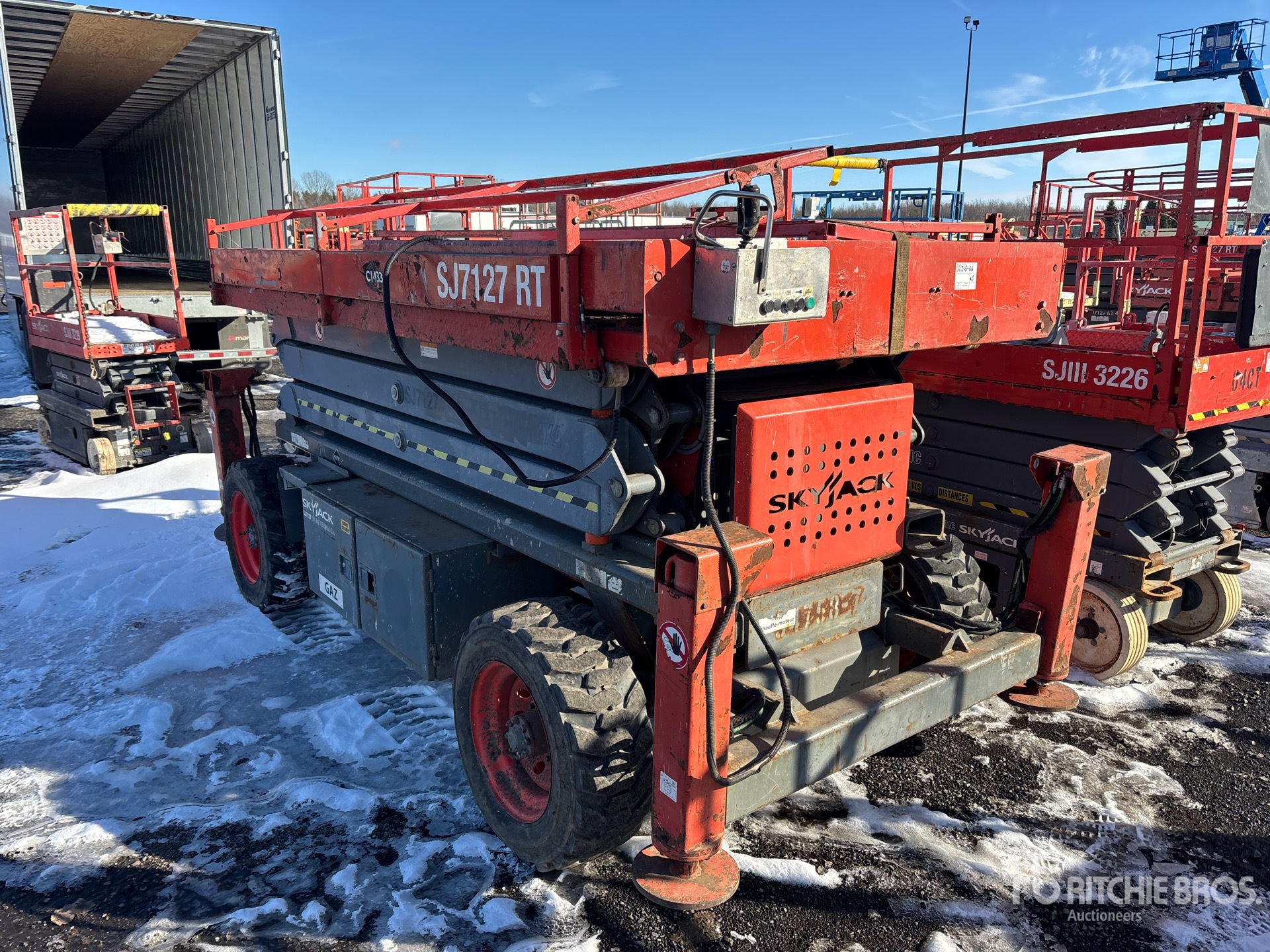 General Appearance with Imagen: esquina trasera izquierda