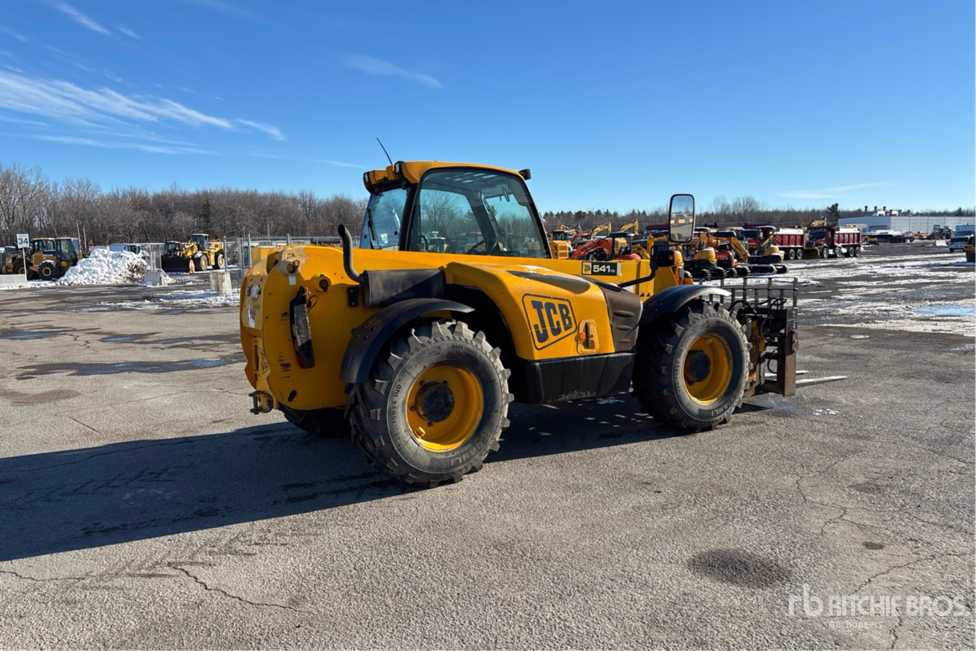 General Appearance with Bild, Ecke hinten rechts