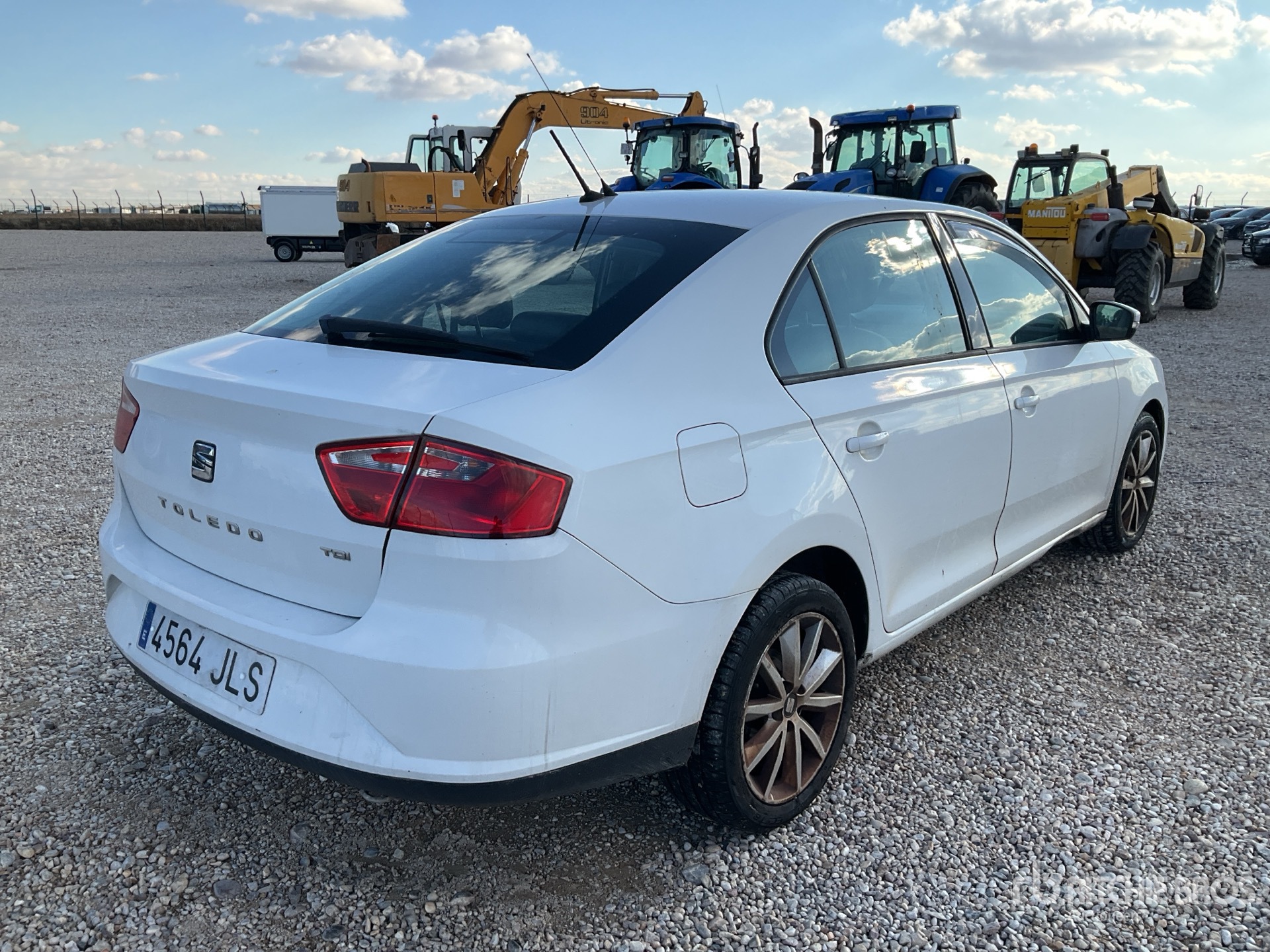 General Appearance with Picture, Right Rear Corner